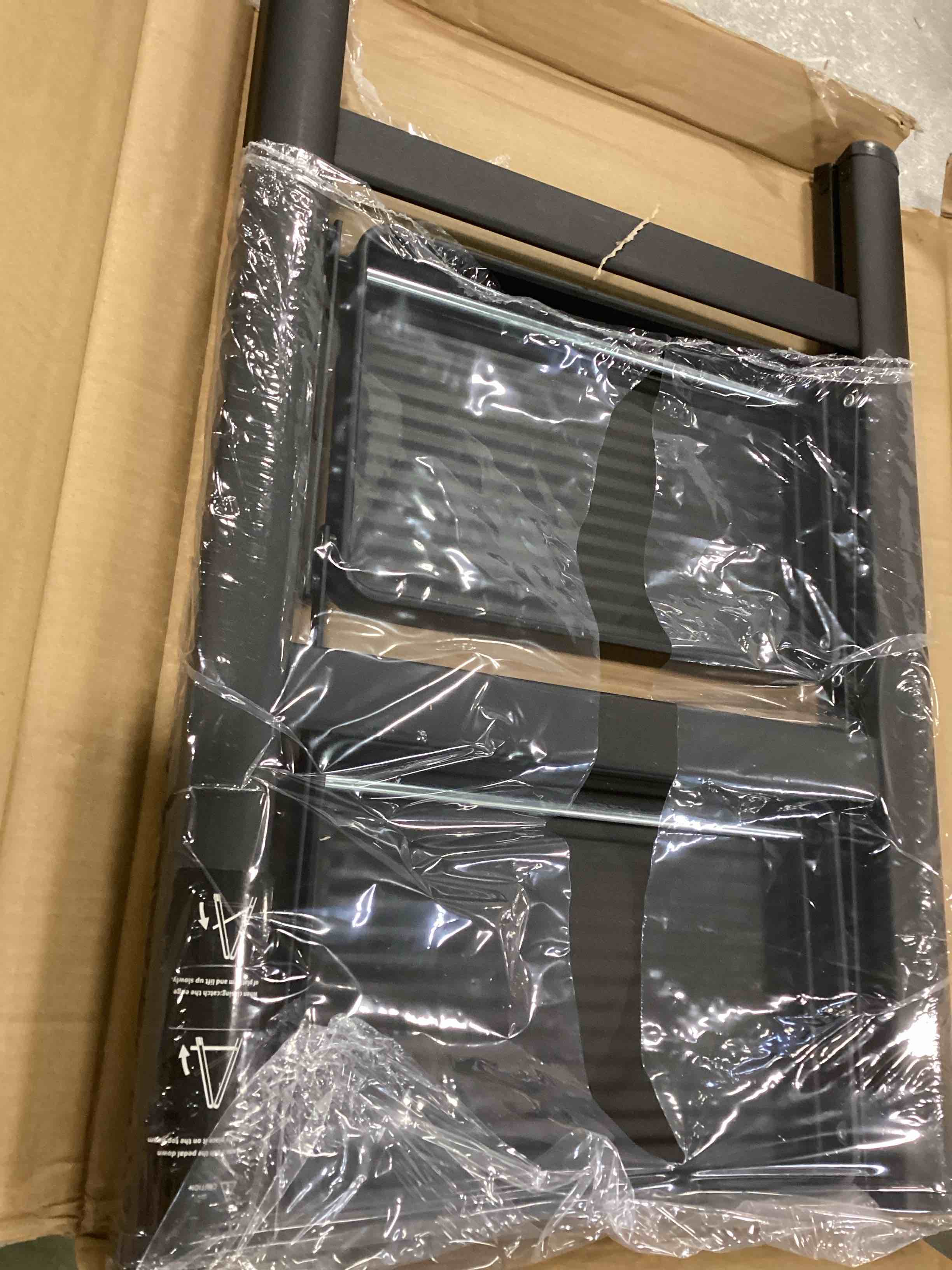 https://s3.amazonaws.com/lotting-images-prod/bidfta/GRN6537496_1717074925920.jpeg