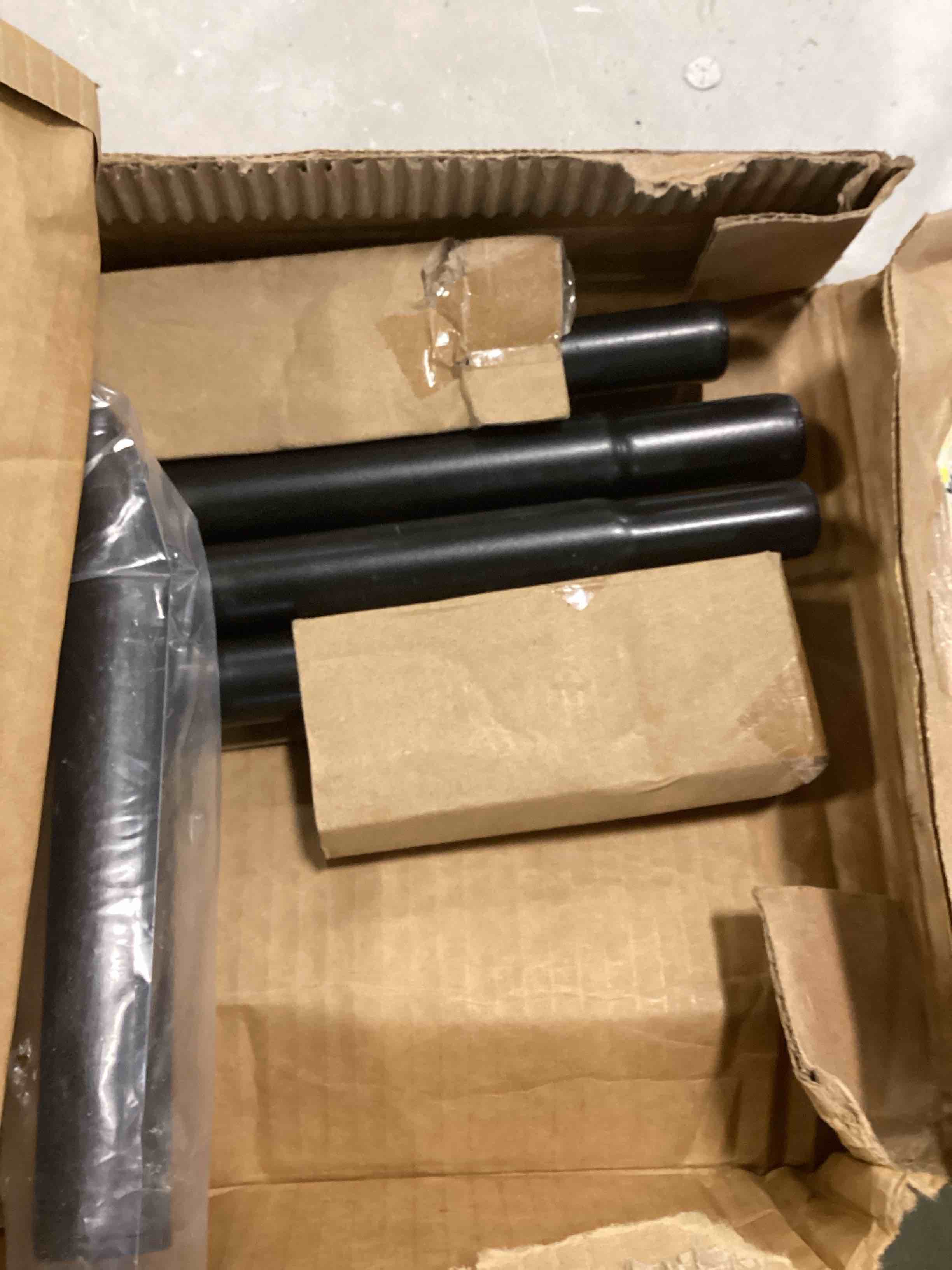 https://s3.amazonaws.com/lotting-images-prod/bidfta/GRN6538134_1717415490613.jpeg