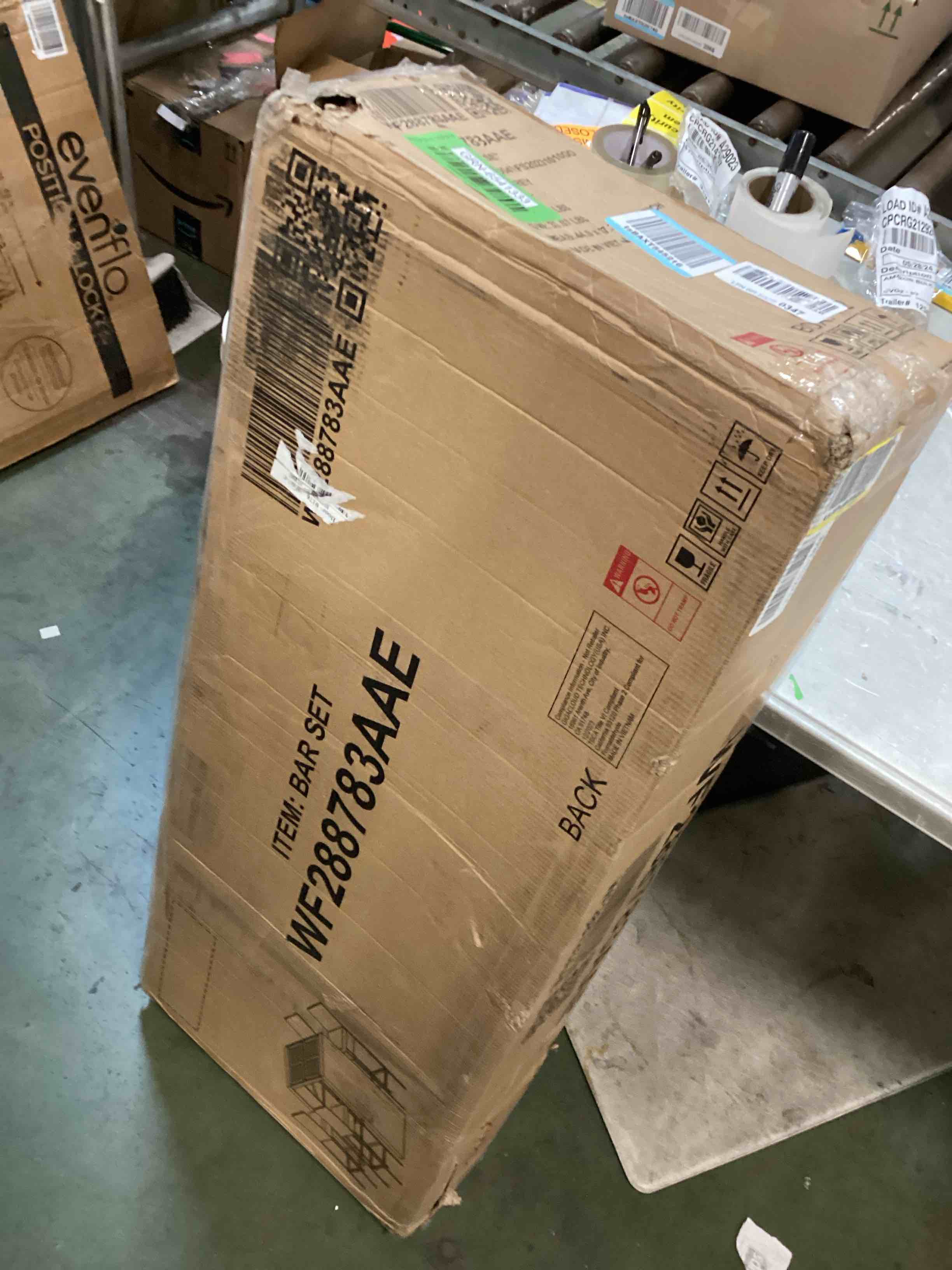 https://s3.amazonaws.com/lotting-images-prod/bidfta/GRN6541333_1717767856712.jpeg