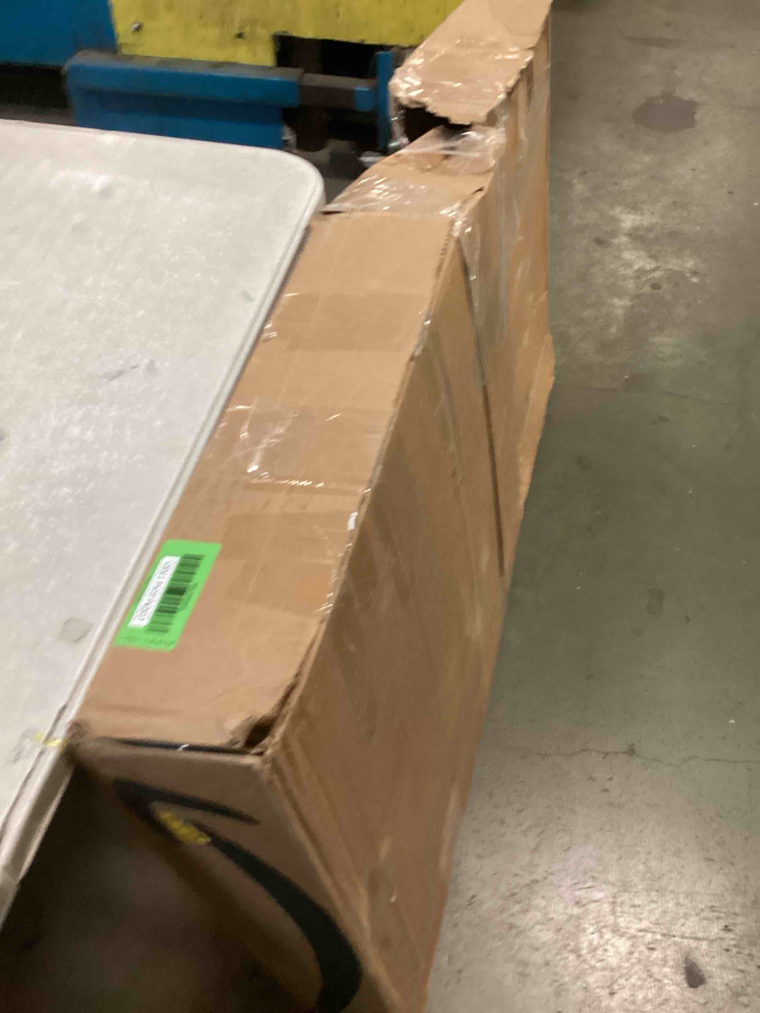 https://s3.amazonaws.com/lotting-images-prod/bidfta/GRN6541585_1717853237164.jpeg