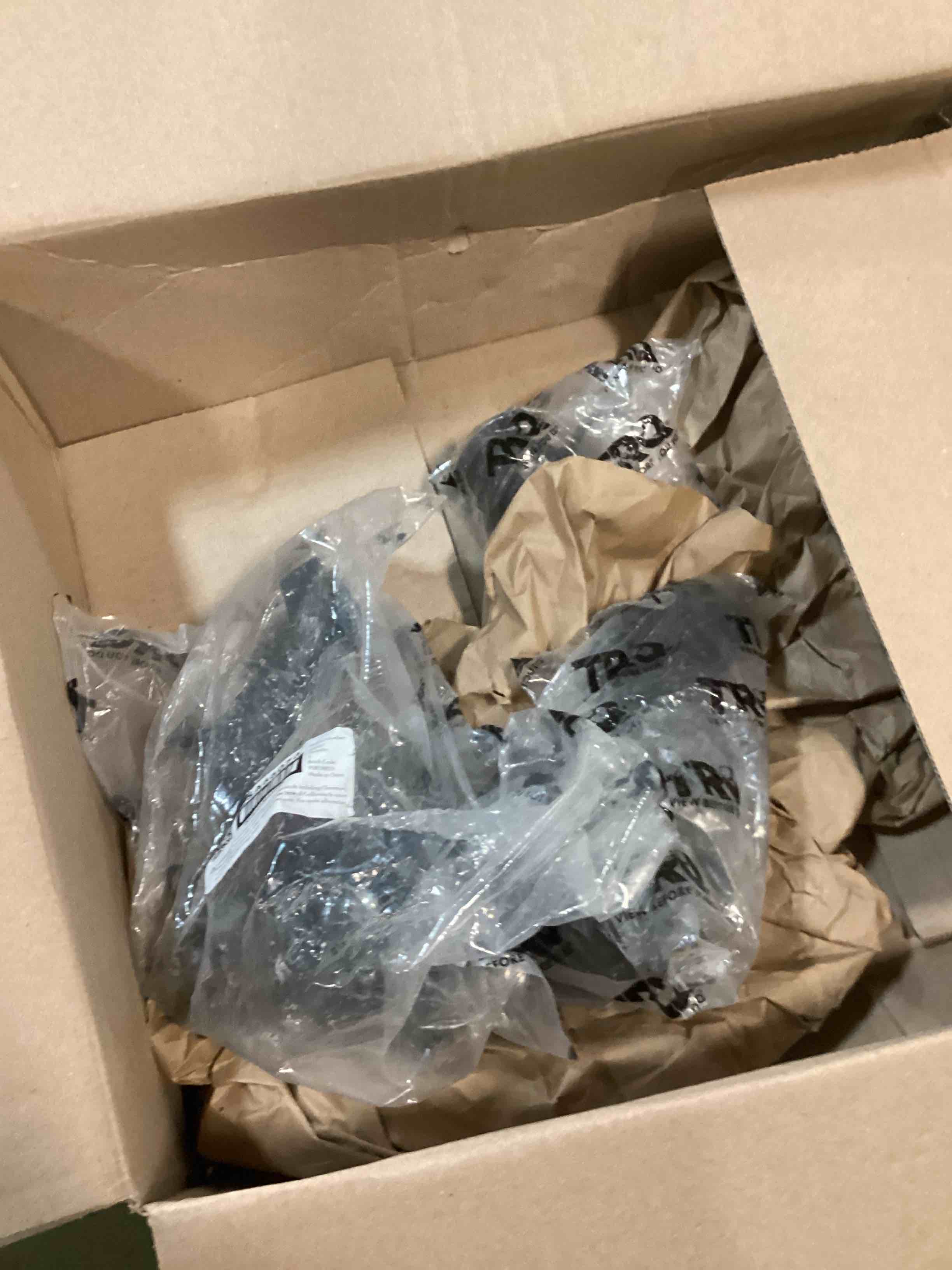 https://s3.amazonaws.com/lotting-images-prod/bidfta/GRN6541680_1718022701340.jpeg