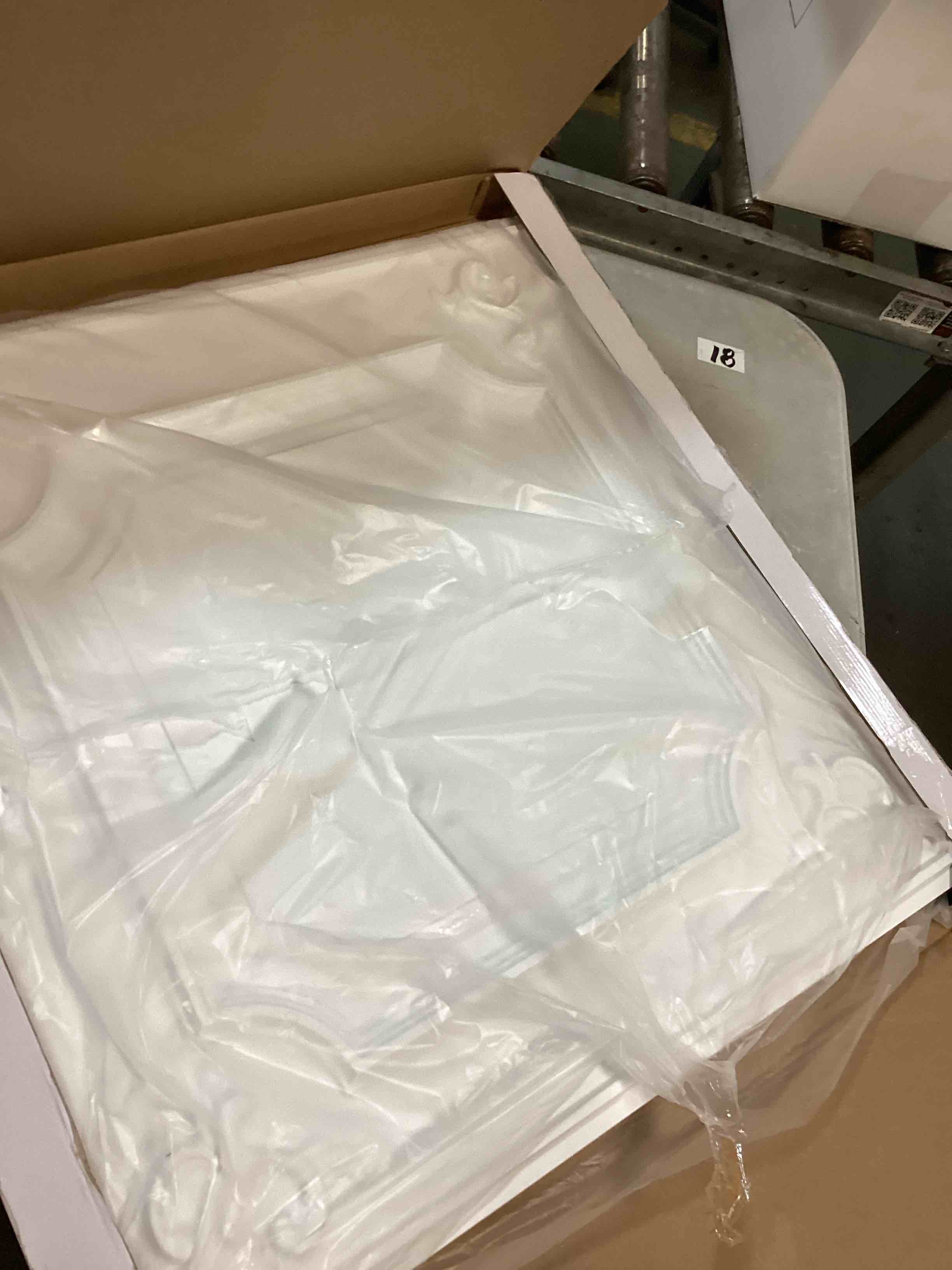 https://s3.amazonaws.com/lotting-images-prod/bidfta/GRN6541888_1718112440213.jpeg