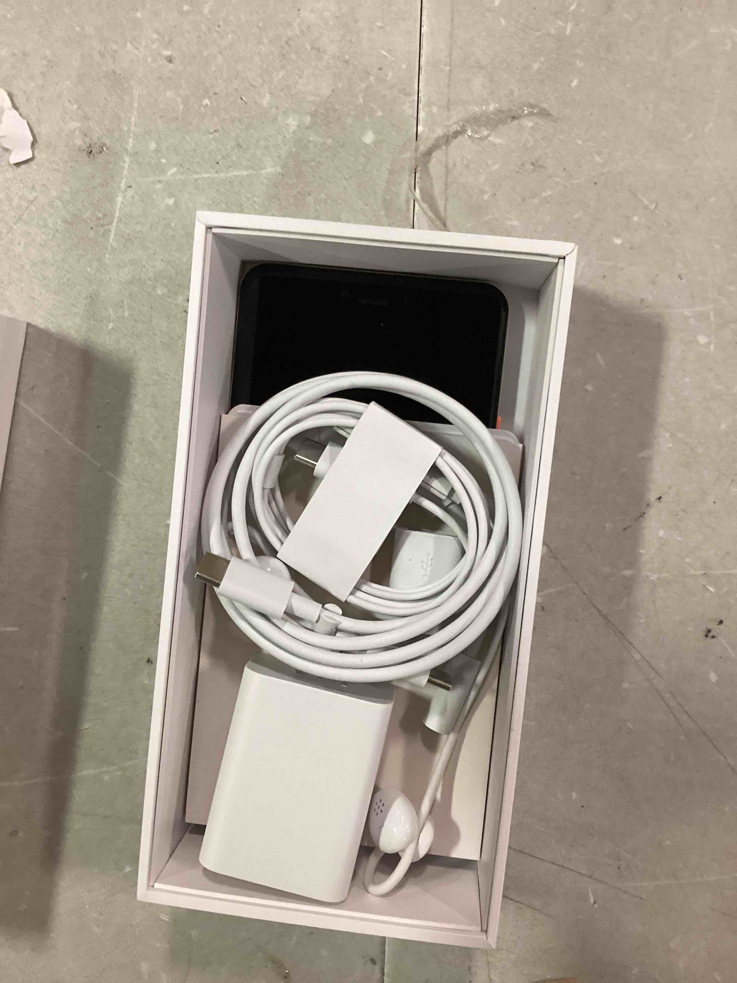 https://s3.amazonaws.com/lotting-images-prod/bidfta/GRN6544615_1717506669788.jpeg