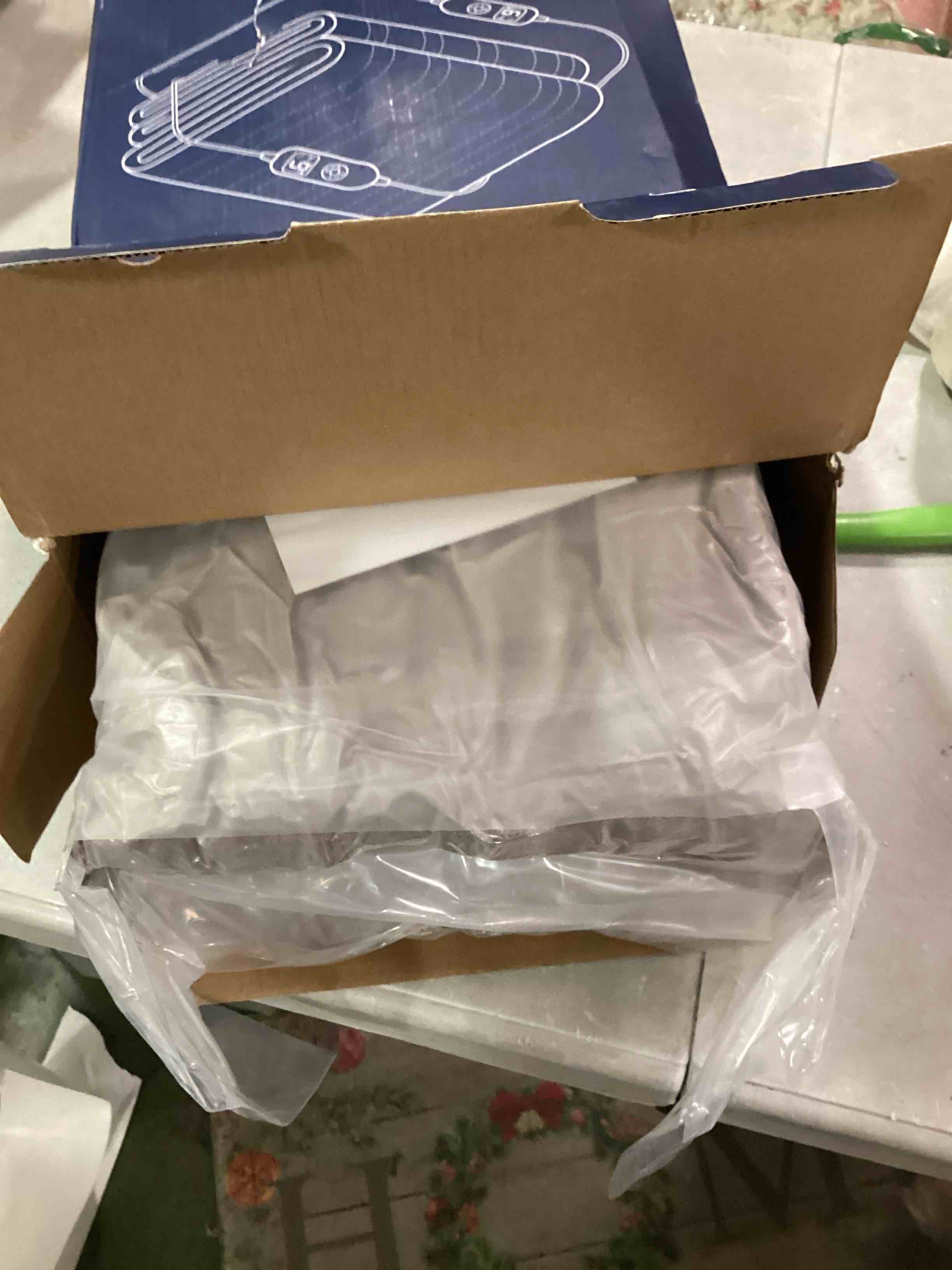 https://s3.amazonaws.com/lotting-images-prod/bidfta/GRN6544781_1717525379337.jpeg