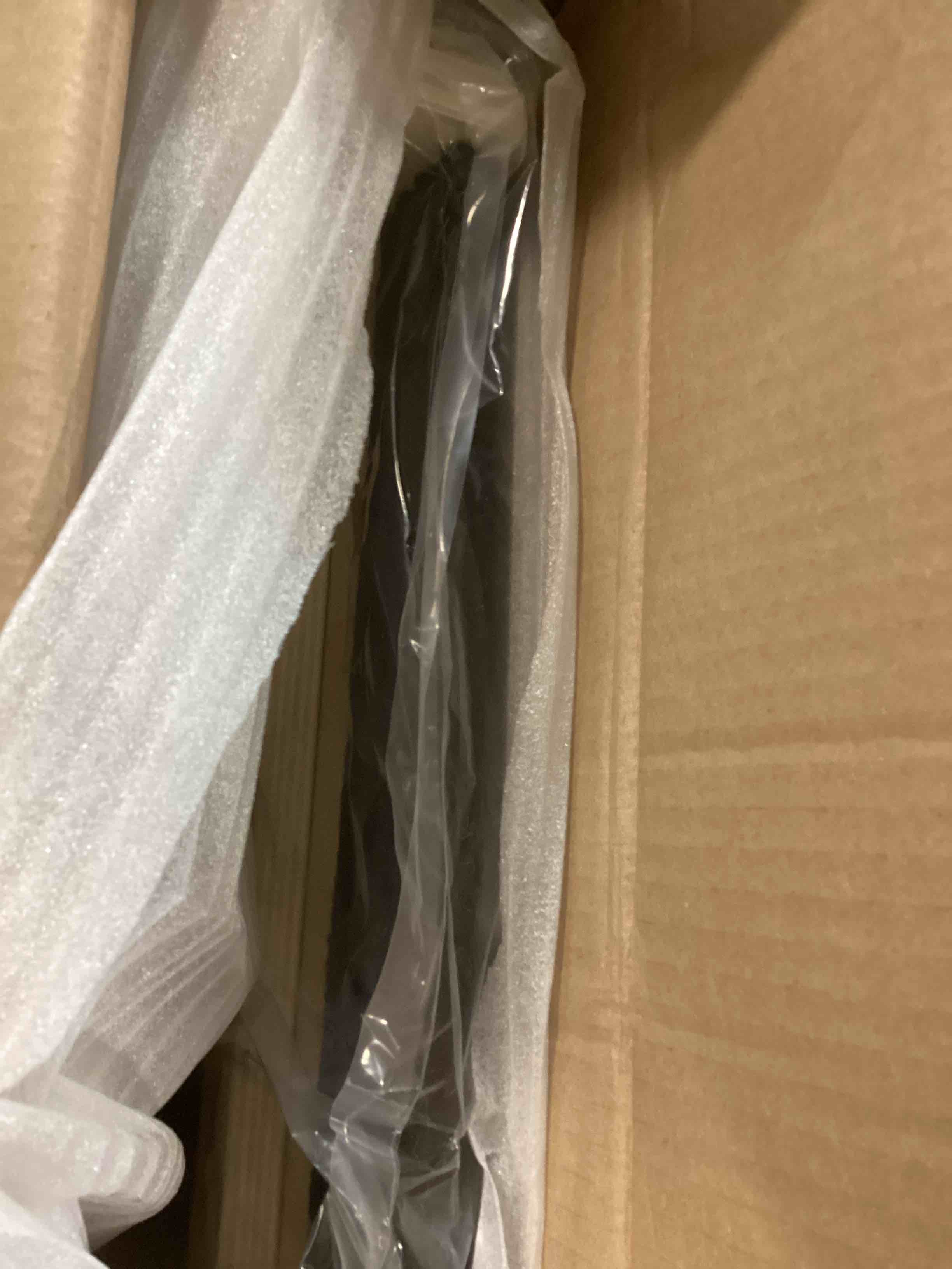 https://s3.amazonaws.com/lotting-images-prod/bidfta/GRN6546237_1717183083172.jpeg