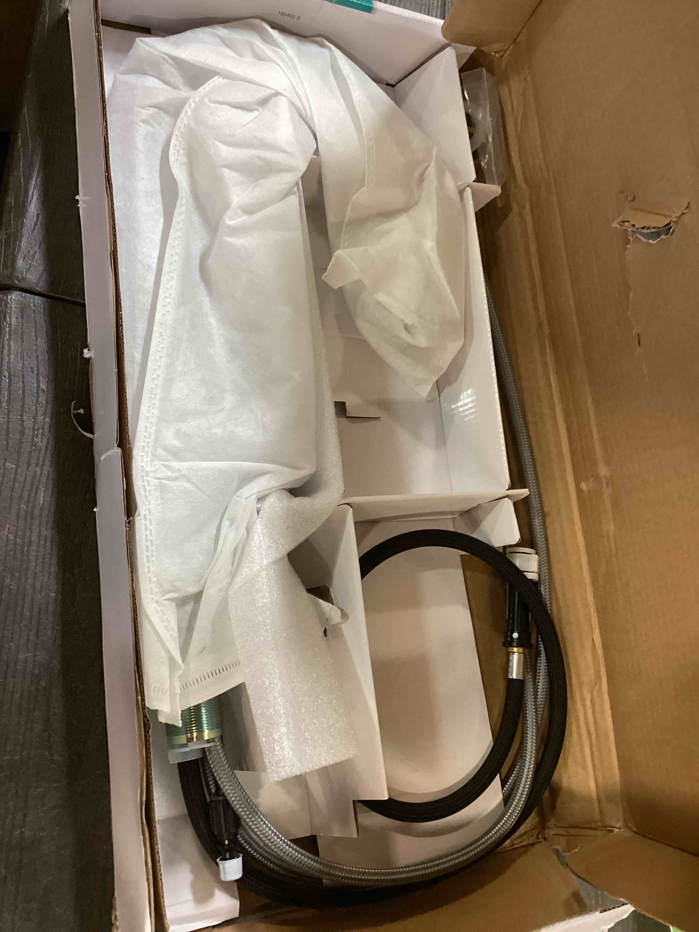 https://s3.amazonaws.com/lotting-images-prod/bidfta/GRN6546936_1717251355974.jpeg