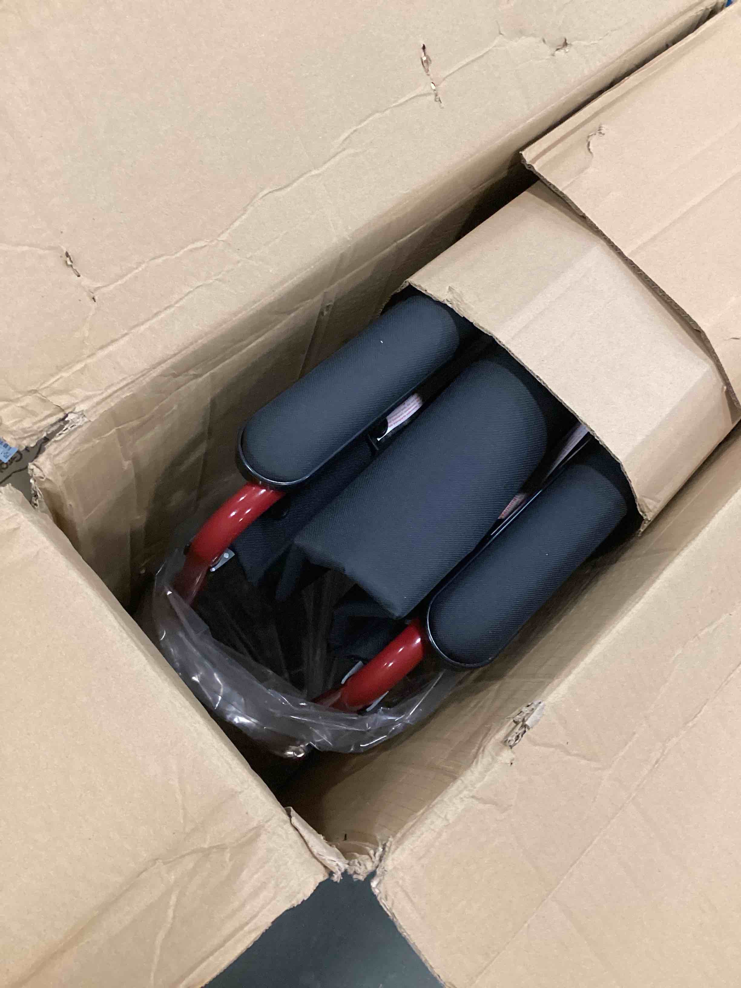 https://s3.amazonaws.com/lotting-images-prod/bidfta/GRN6554721_1716992643939.jpeg