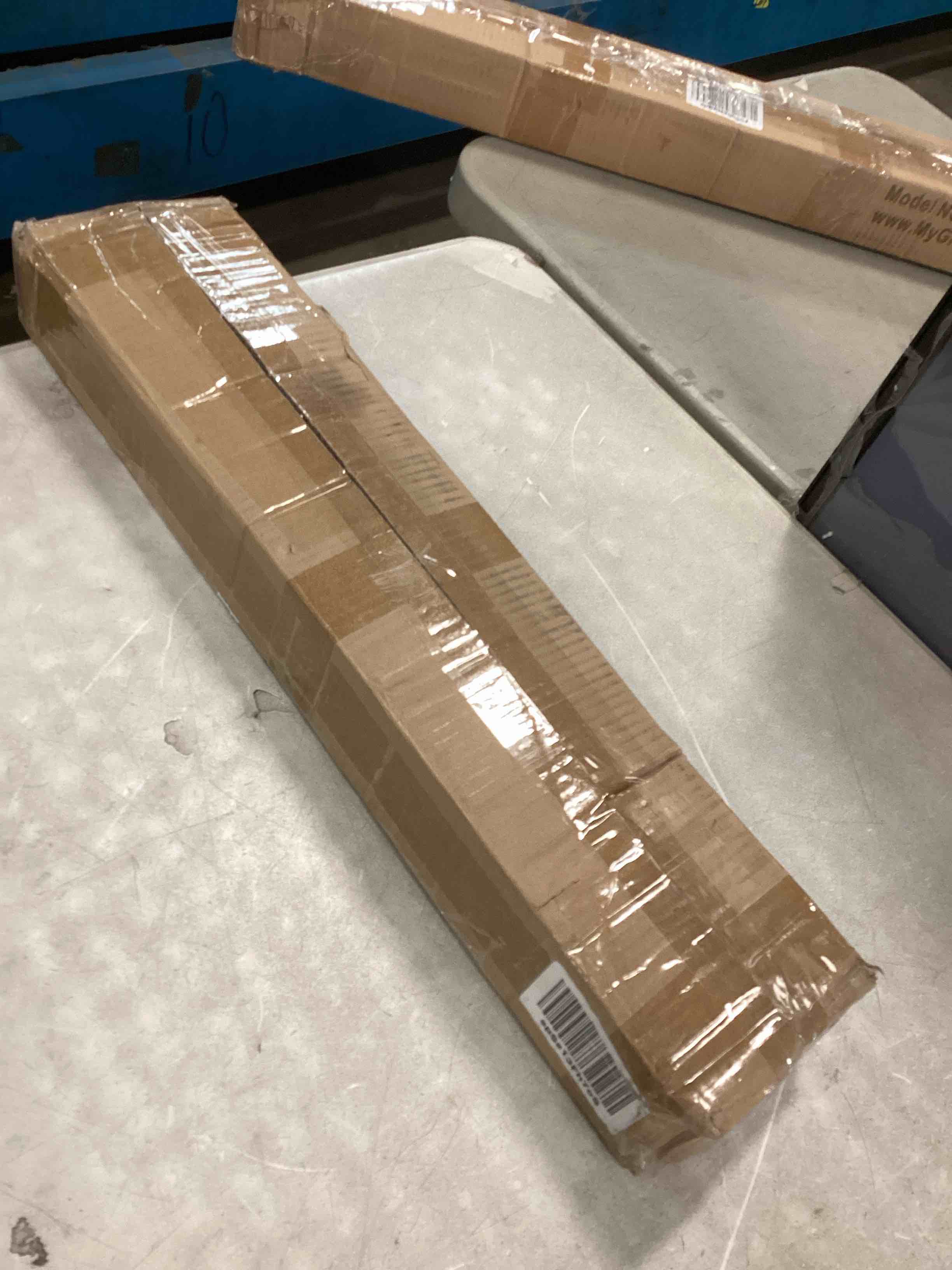 https://s3.amazonaws.com/lotting-images-prod/bidfta/GRN6555024_1717084125605.jpeg