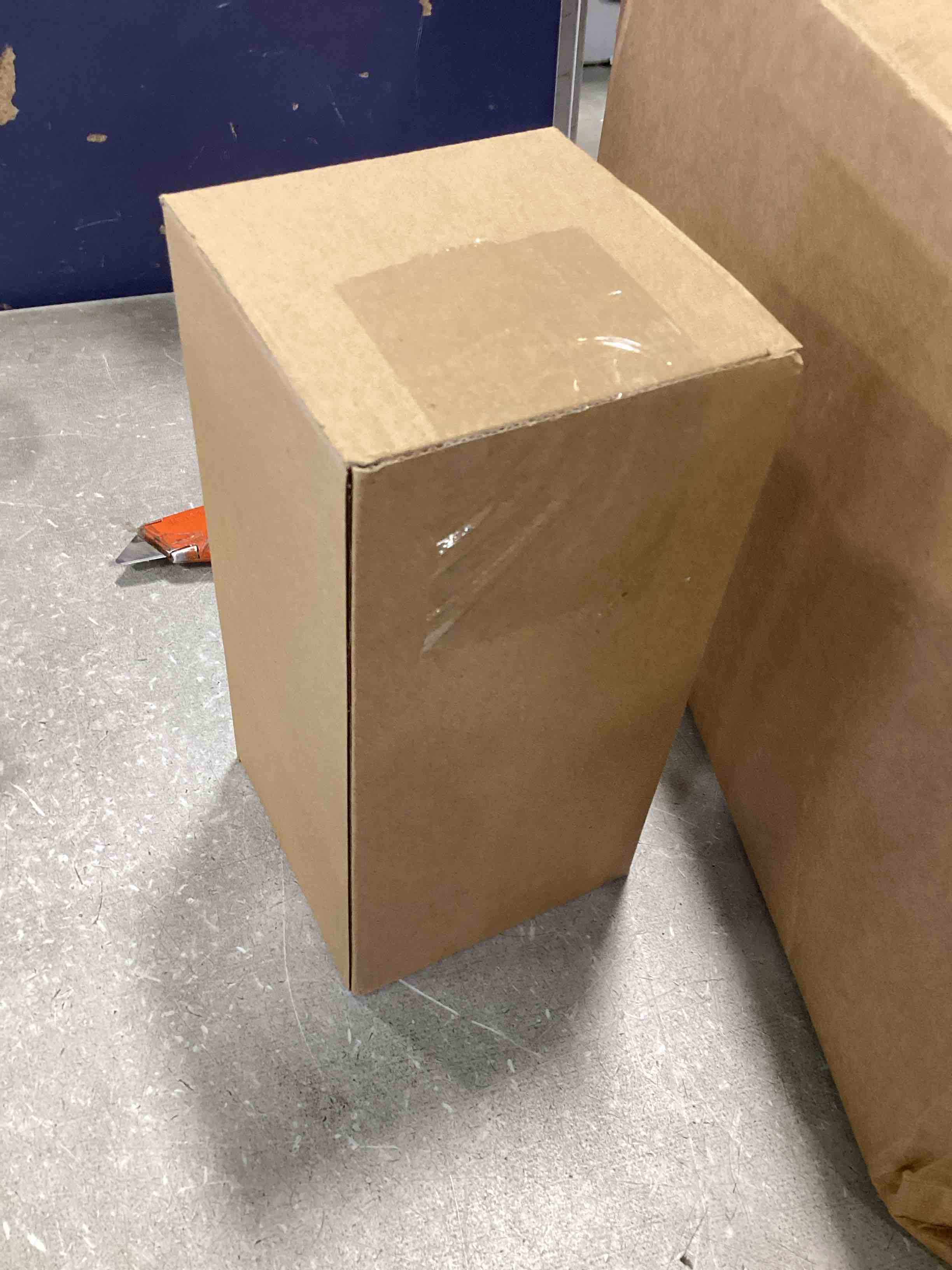 https://s3.amazonaws.com/lotting-images-prod/bidfta/GRN6555248_1717167117431.jpeg