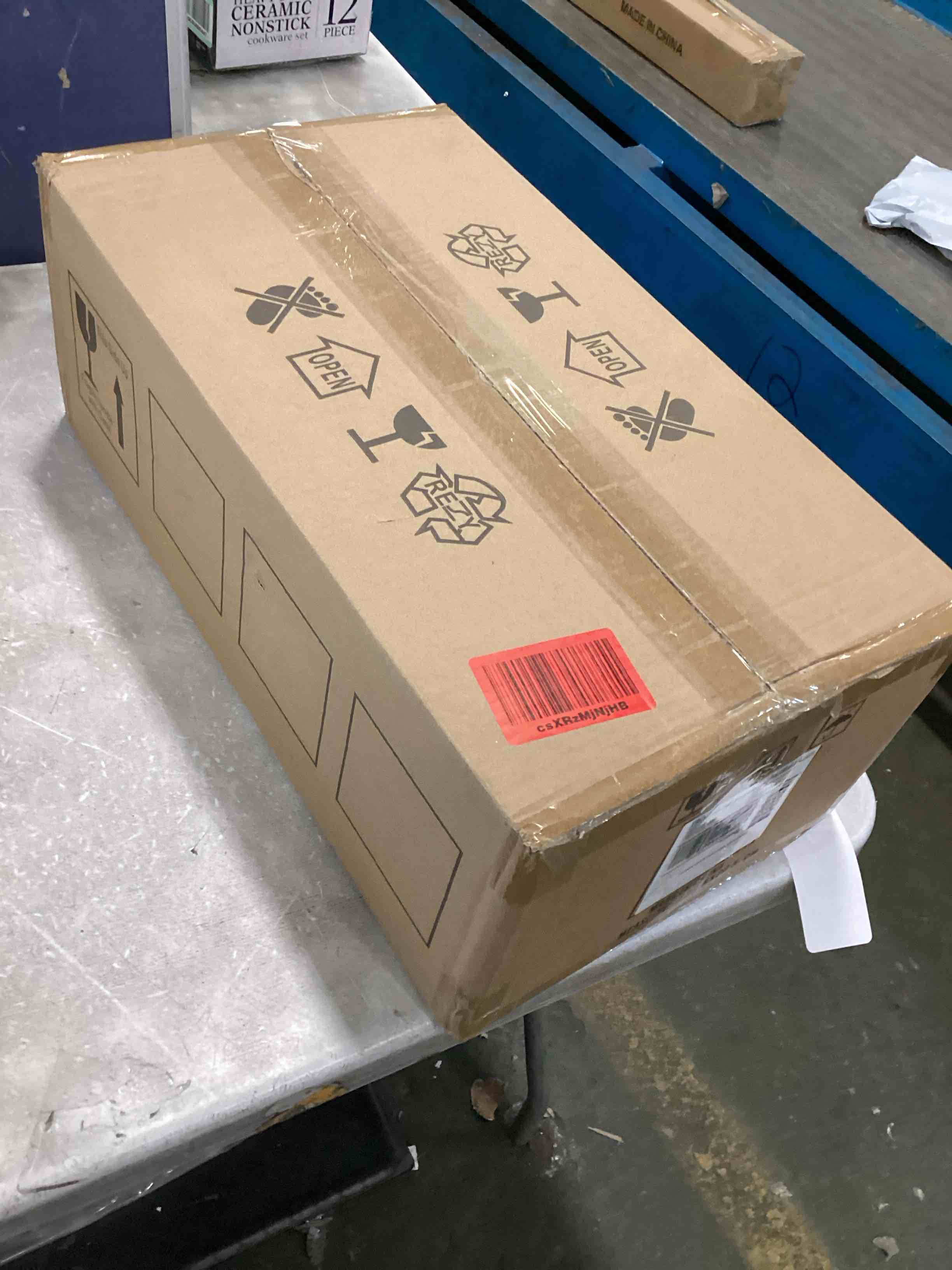 https://s3.amazonaws.com/lotting-images-prod/bidfta/GRN6555293_1717171555820.jpeg
