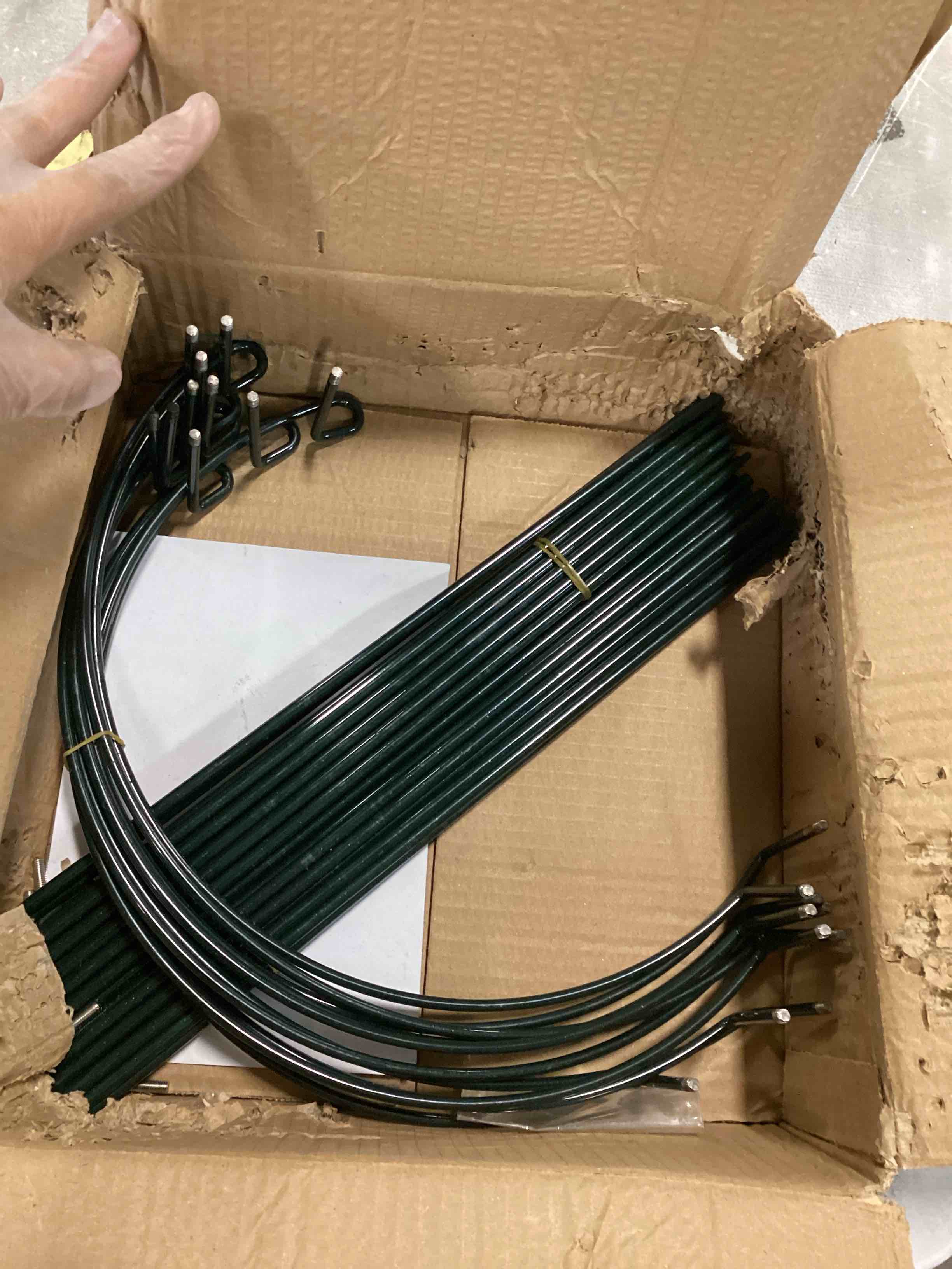 https://s3.amazonaws.com/lotting-images-prod/bidfta/GRN6555319_1717176974046.jpeg