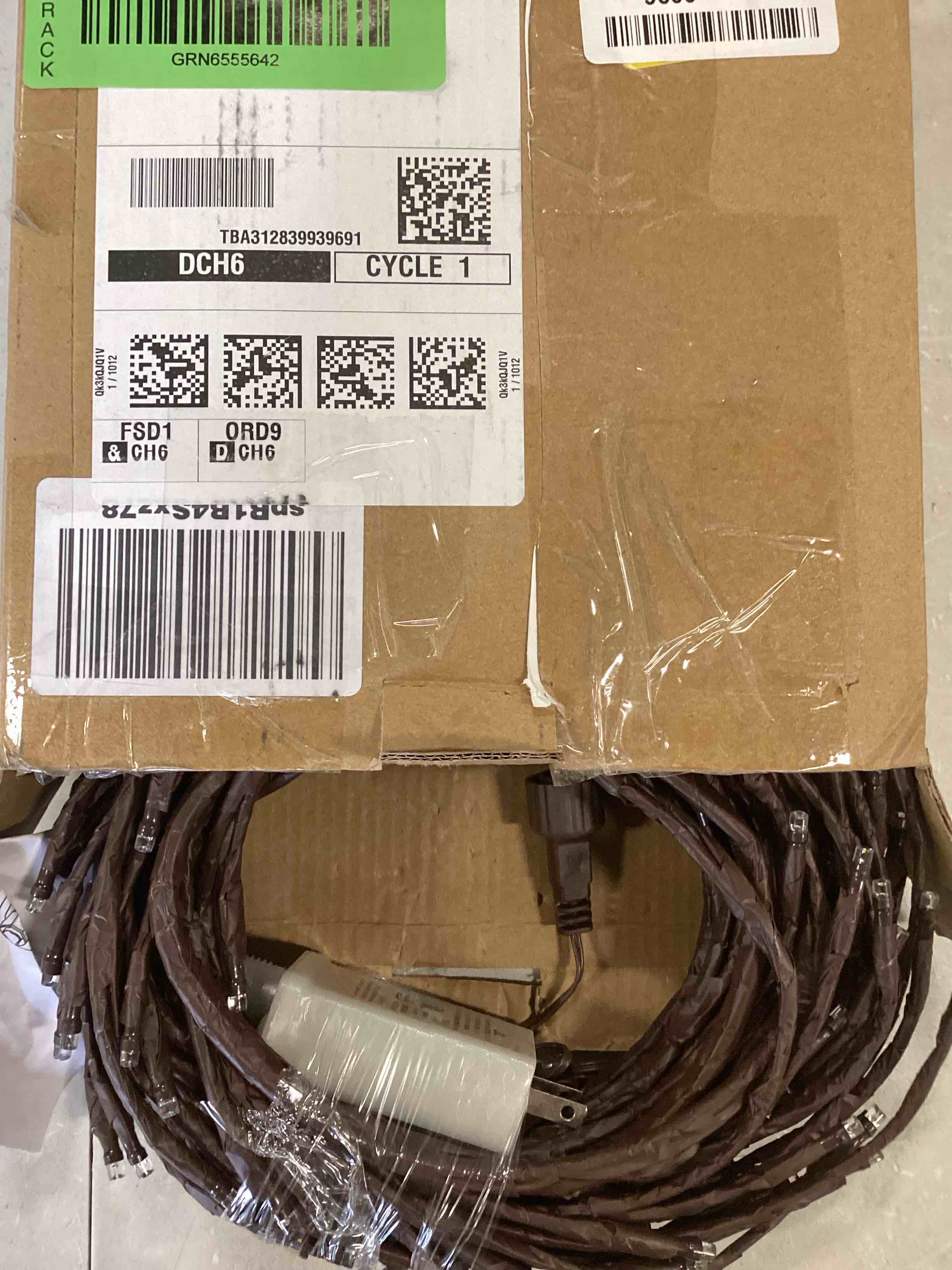 https://s3.amazonaws.com/lotting-images-prod/bidfta/GRN6555642_1716486933975.jpeg