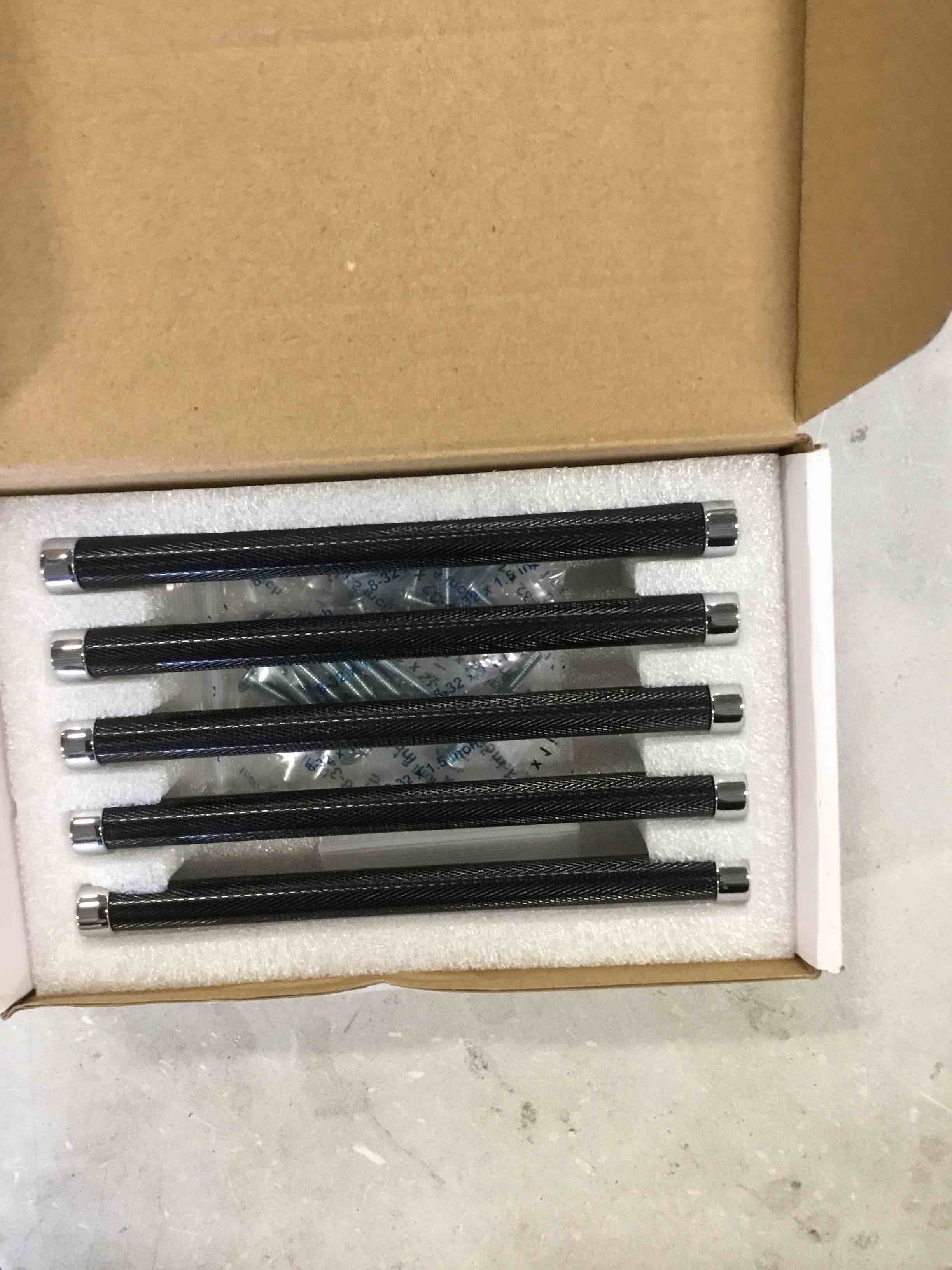 https://s3.amazonaws.com/lotting-images-prod/bidfta/GRN6555924_1716576093275.jpeg