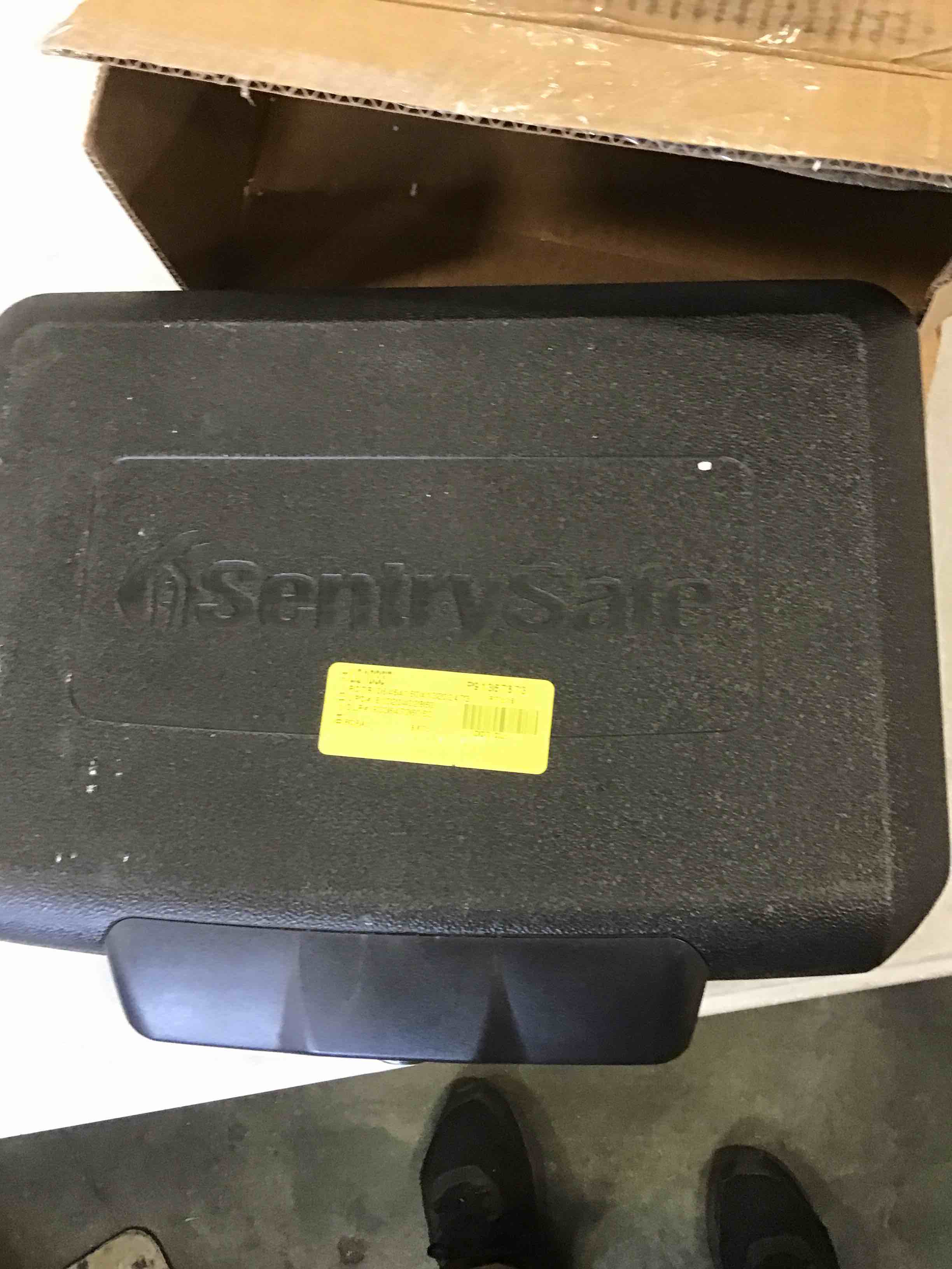 https://s3.amazonaws.com/lotting-images-prod/bidfta/GRN6556454_1717010096795.jpeg