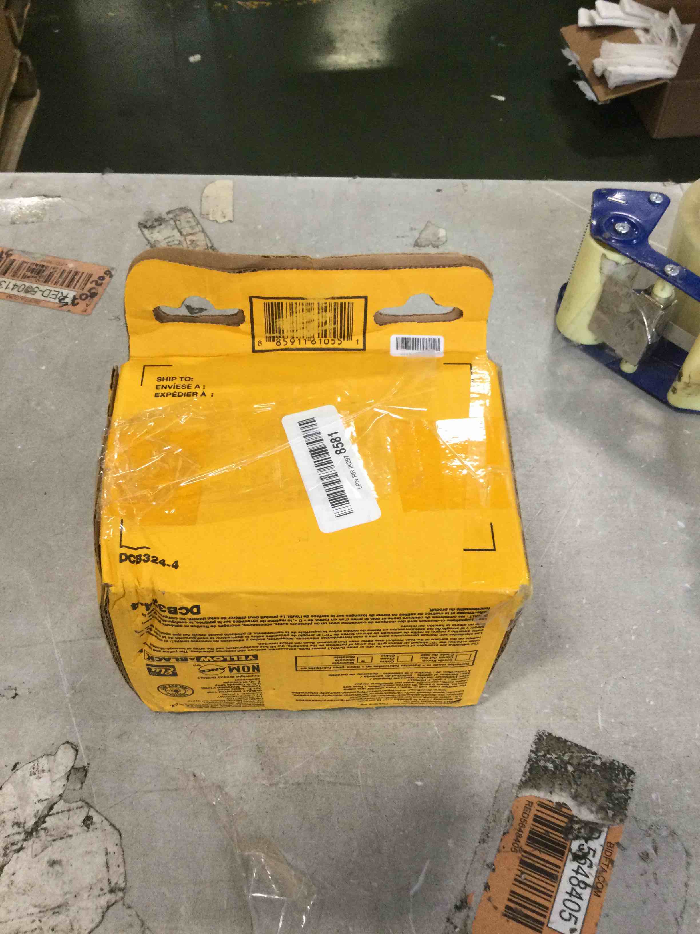 https://s3.amazonaws.com/lotting-images-prod/bidfta/GRN6557244_1716558660771.jpeg