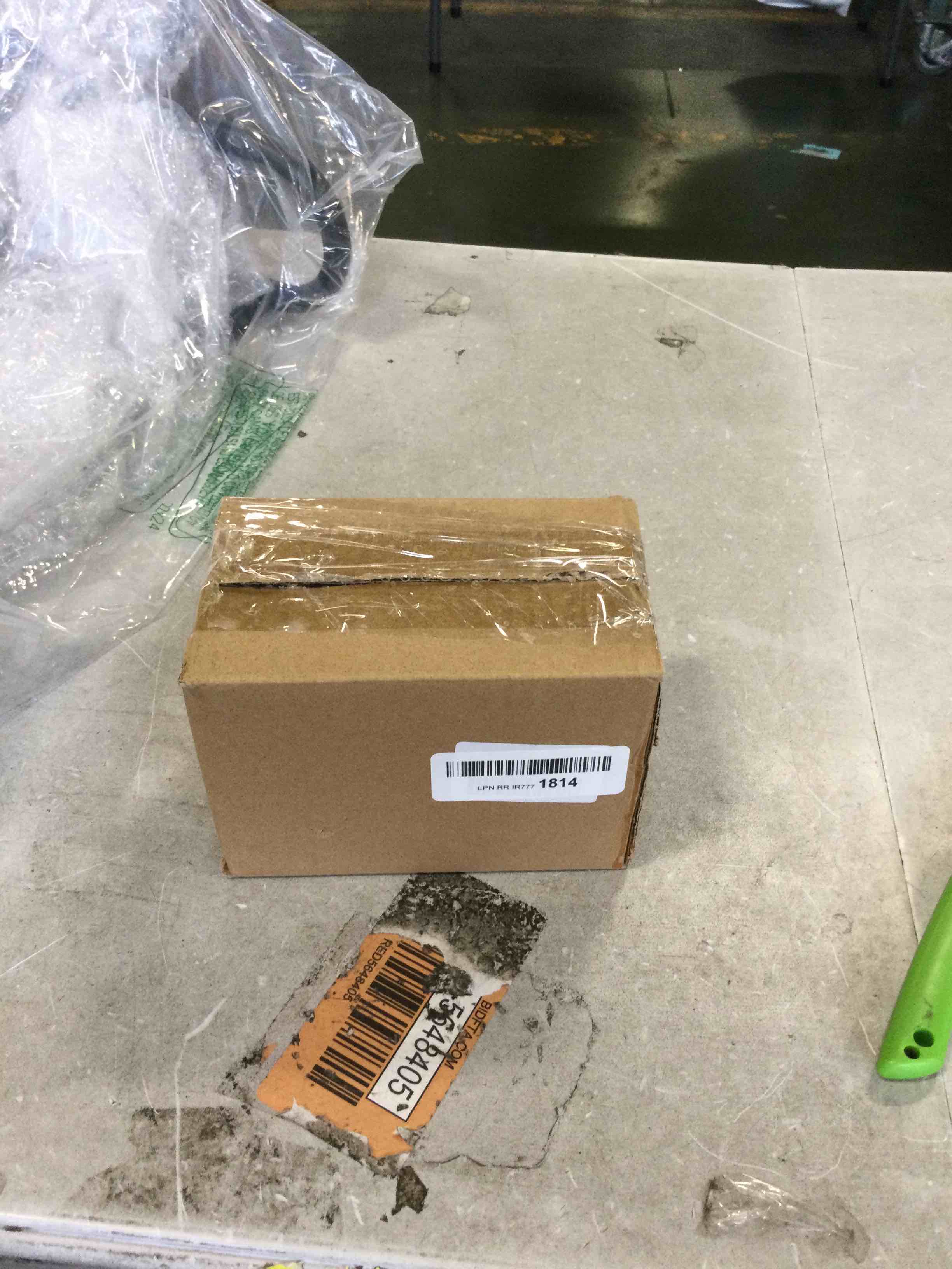 https://s3.amazonaws.com/lotting-images-prod/bidfta/GRN6557356_1716578035545.jpeg