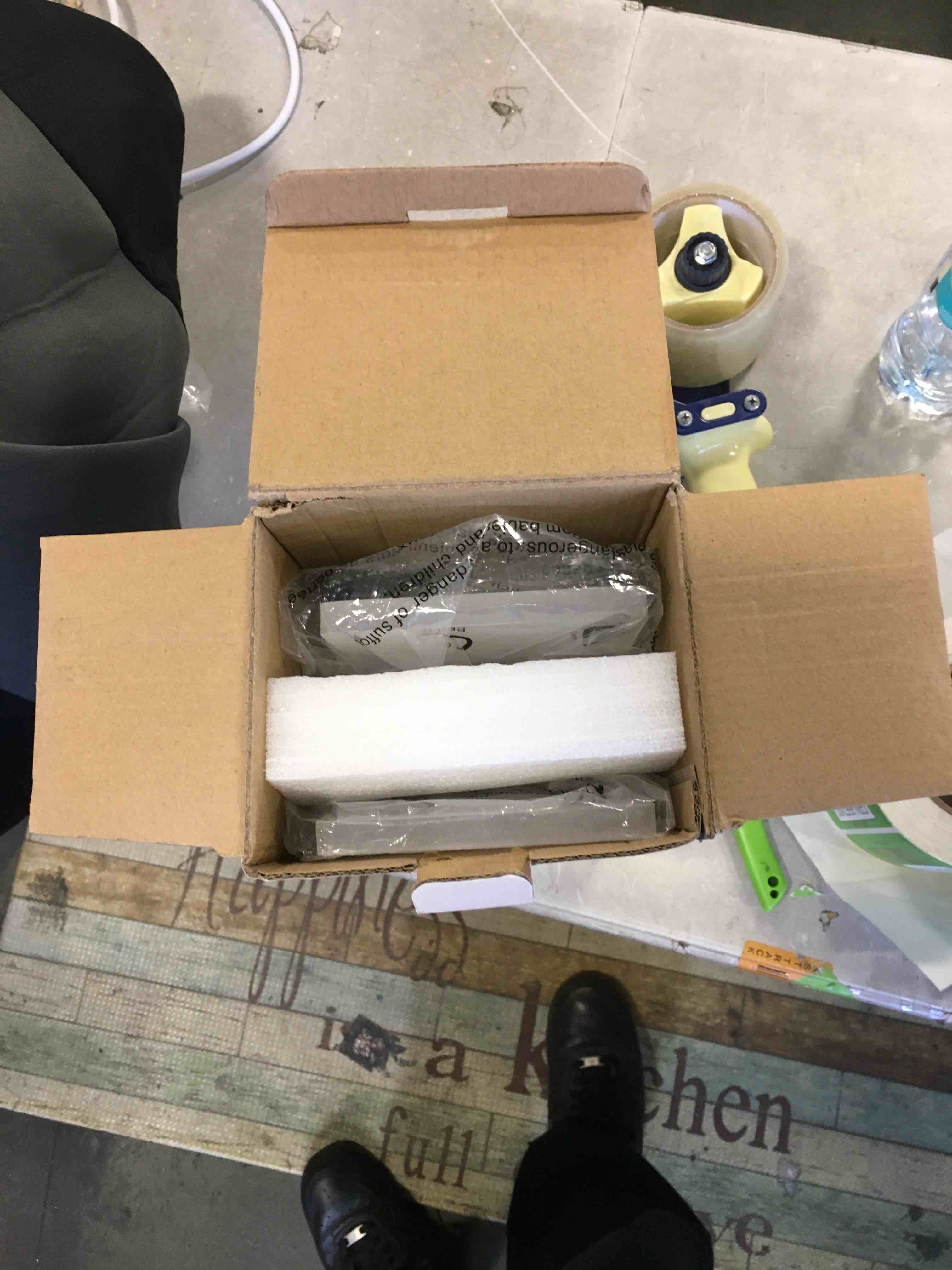 https://s3.amazonaws.com/lotting-images-prod/bidfta/GRN6557488_1716907651632.jpeg