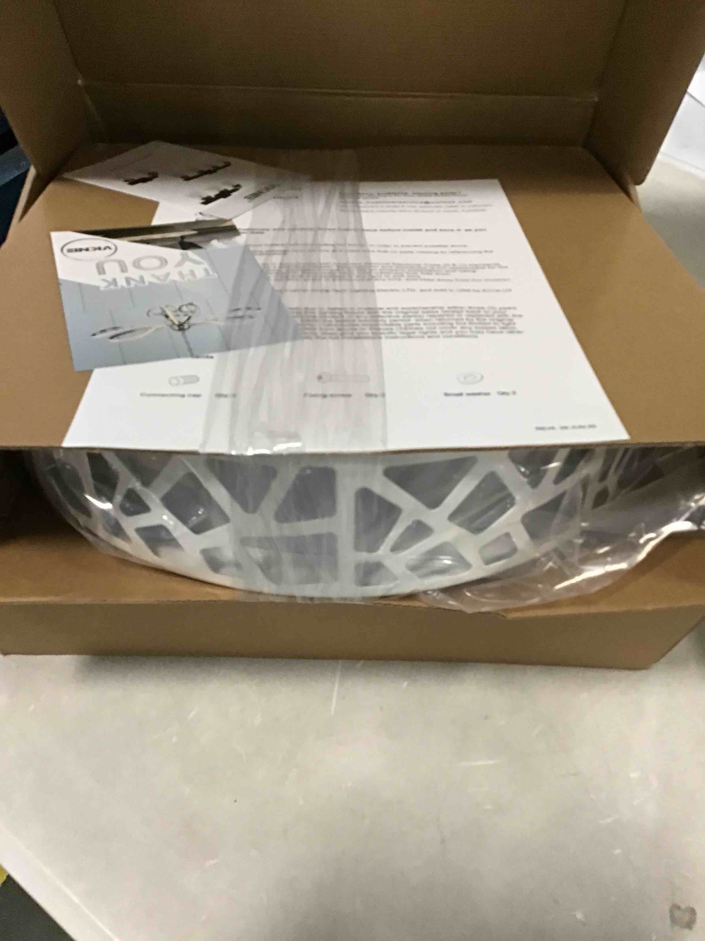 https://s3.amazonaws.com/lotting-images-prod/bidfta/GRN6558679_1716563046973.jpeg
