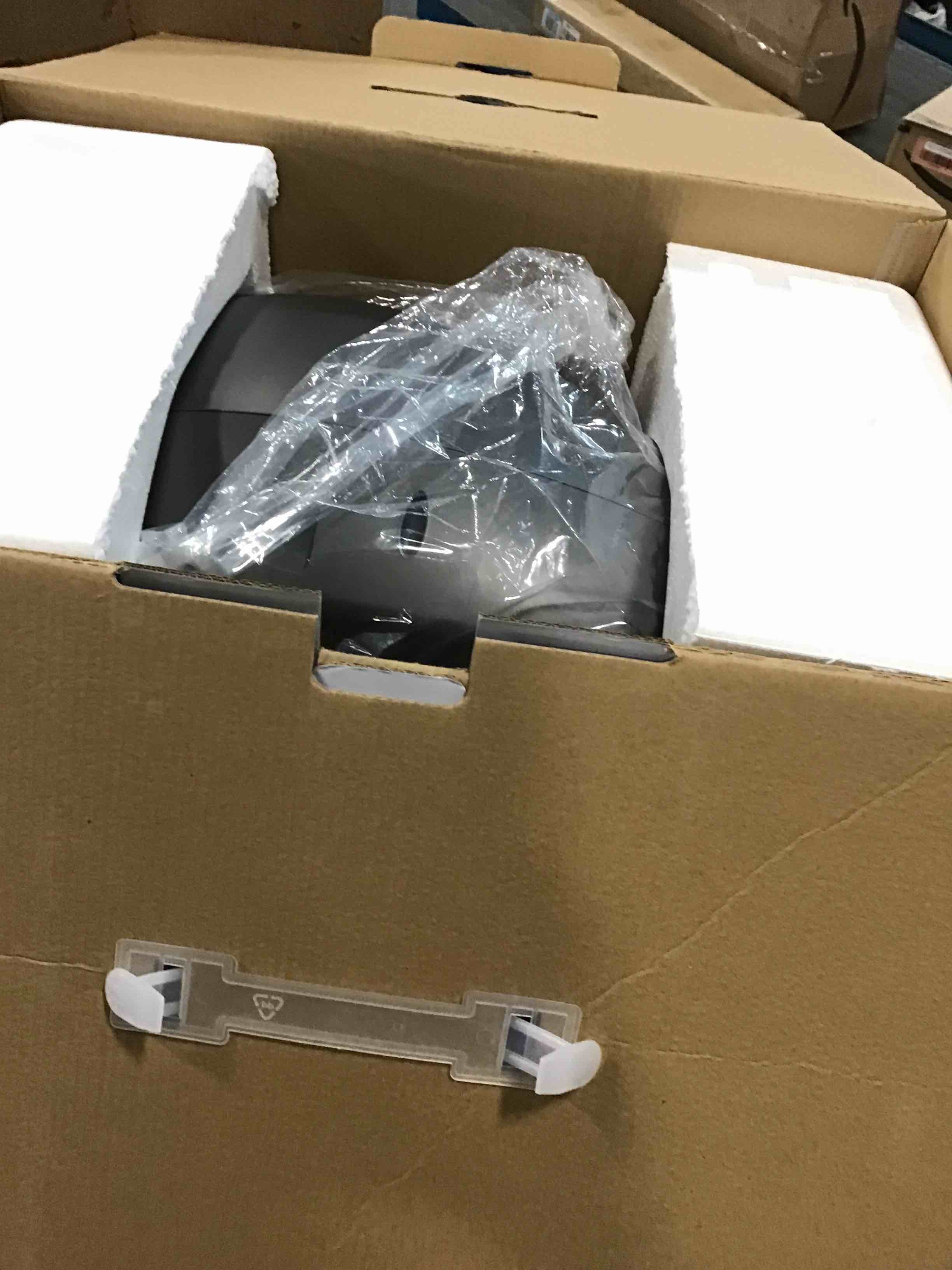 https://s3.amazonaws.com/lotting-images-prod/bidfta/GRN6559009_1716920763834.jpeg