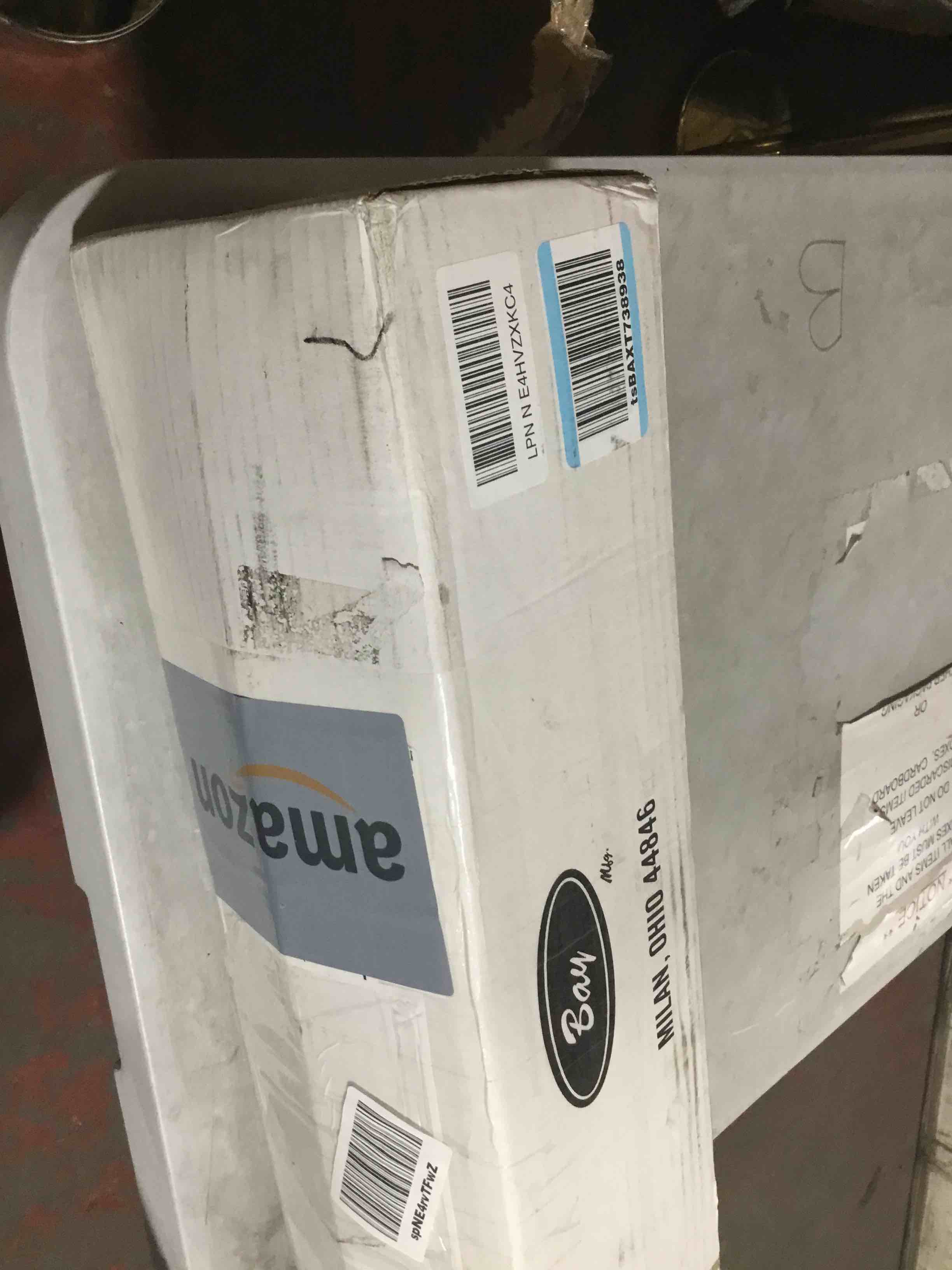 https://s3.amazonaws.com/lotting-images-prod/bidfta/GRN6562944_1723034808364.jpeg