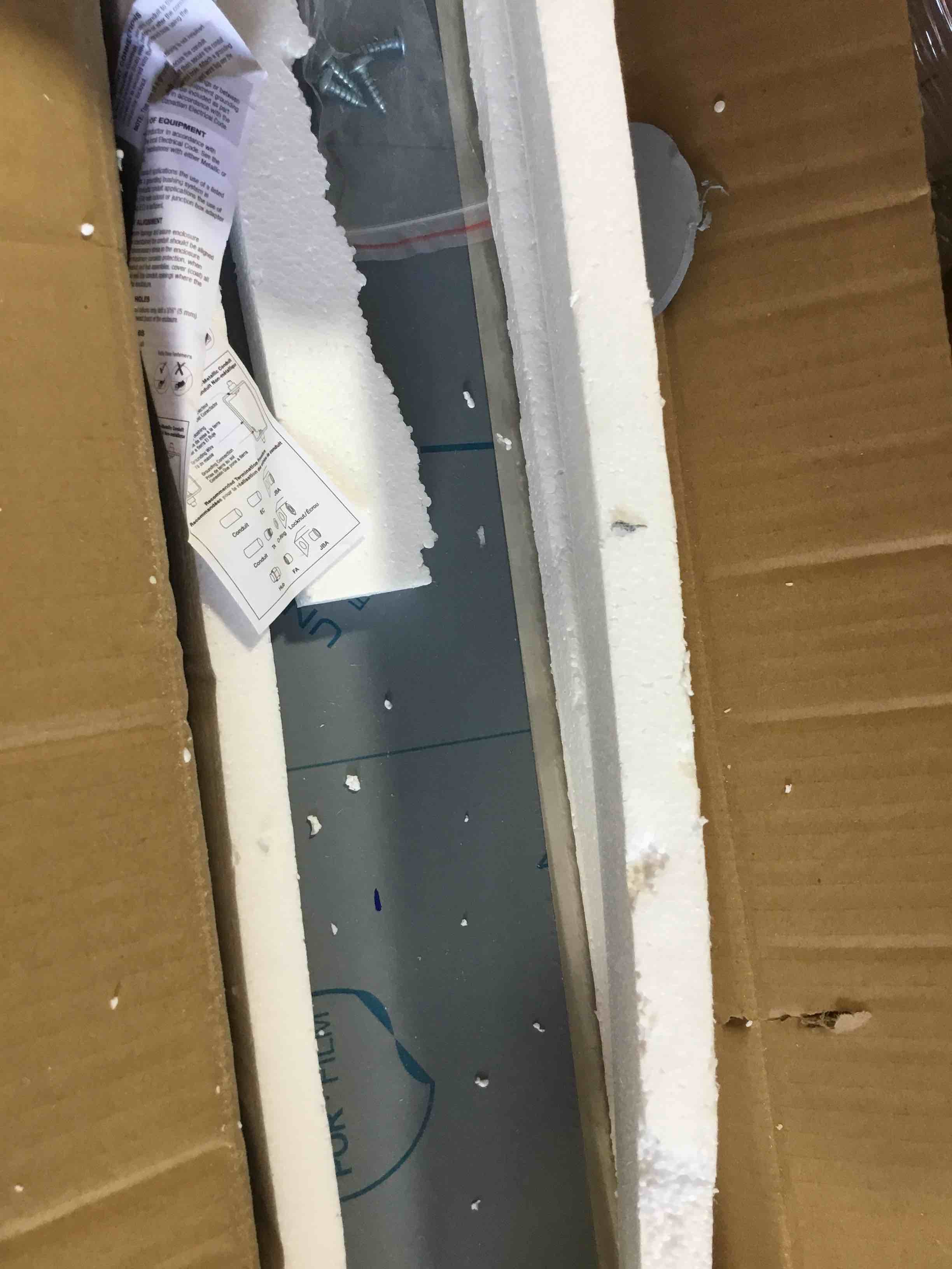https://s3.amazonaws.com/lotting-images-prod/bidfta/GRN6563176_1723059728729.jpeg