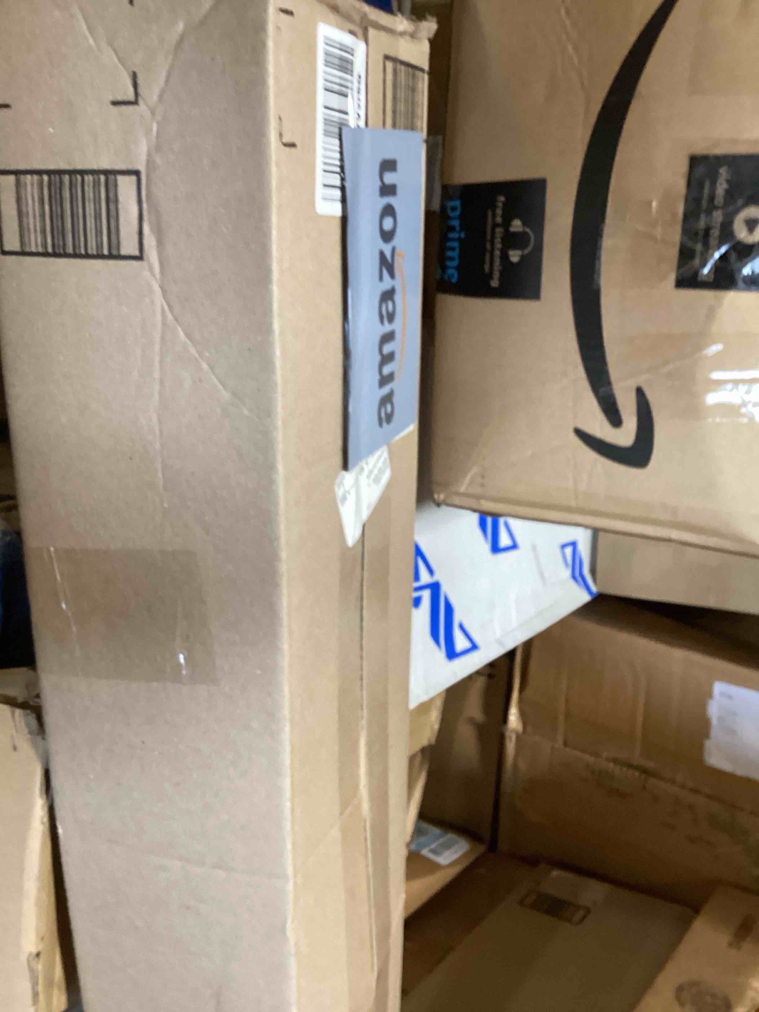 https://s3.amazonaws.com/lotting-images-prod/bidfta/GRN6563696_1723563612585.jpeg