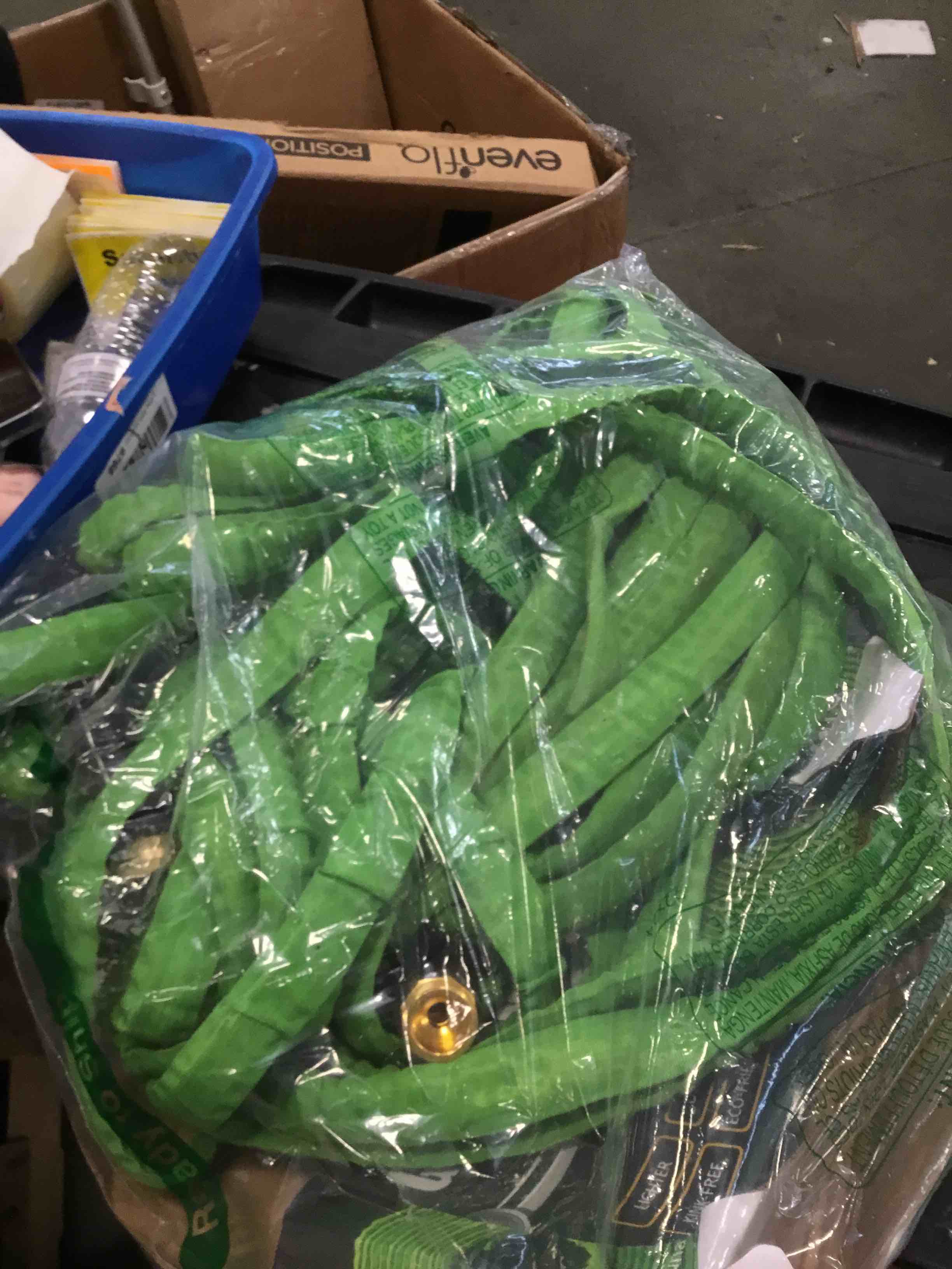 https://s3.amazonaws.com/lotting-images-prod/bidfta/GRN6574939_1715860339719.jpeg