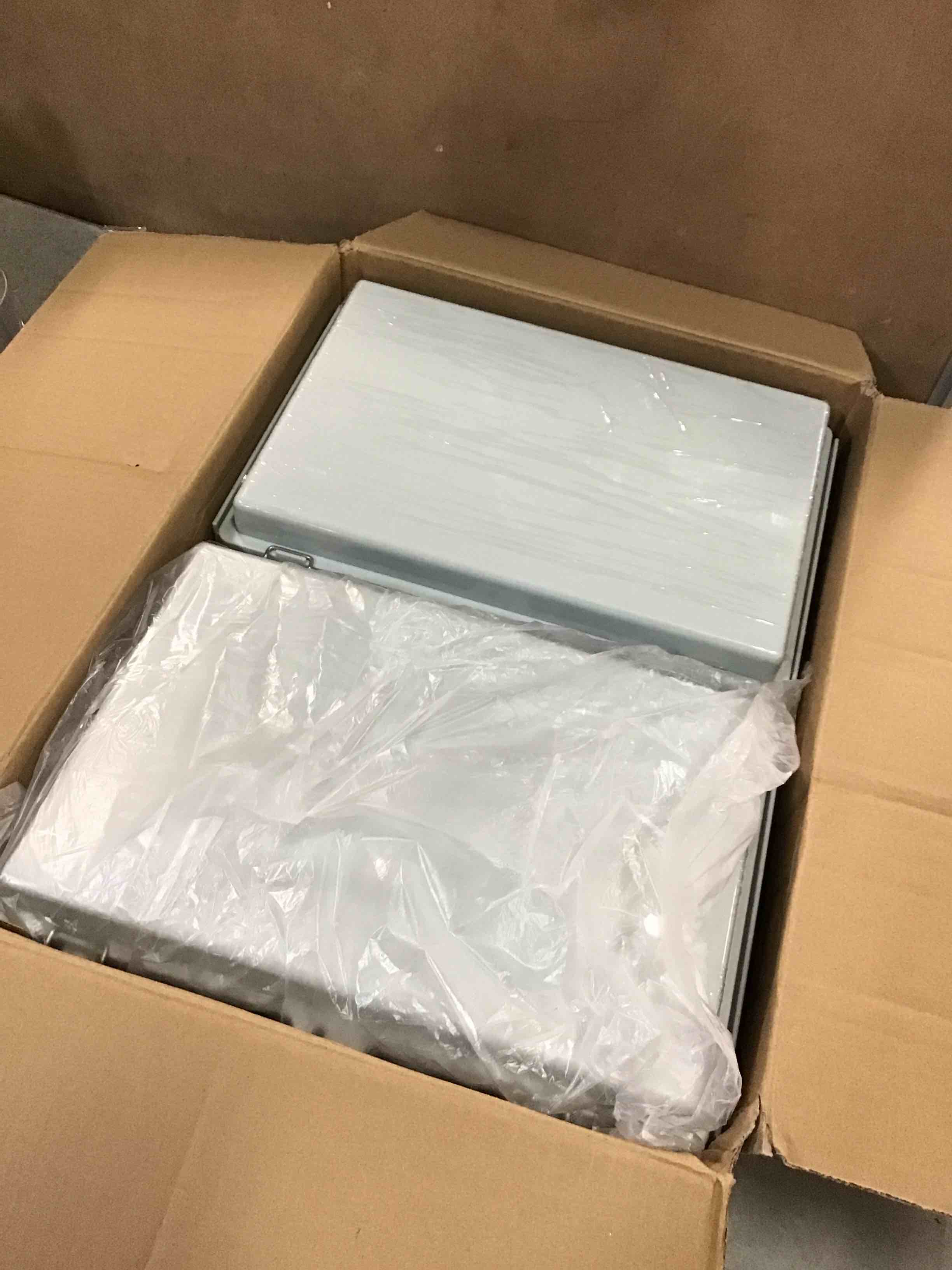 https://s3.amazonaws.com/lotting-images-prod/bidfta/GRN6575825_1715710436492.jpeg
