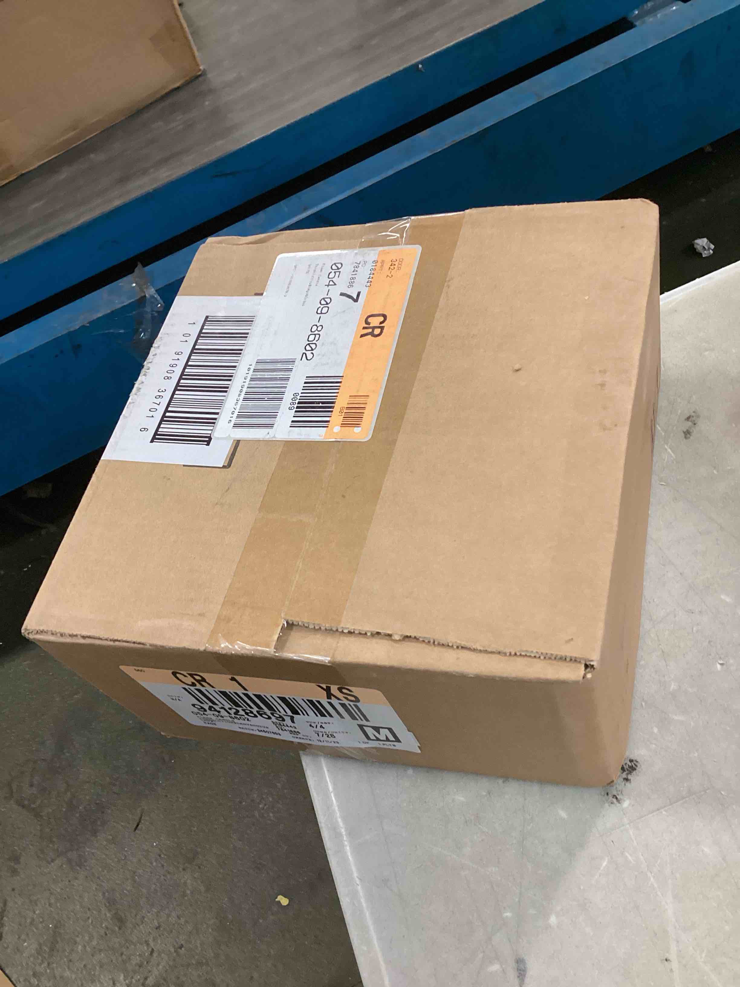 https://s3.amazonaws.com/lotting-images-prod/bidfta/GRN6576702_1715183649443.jpeg