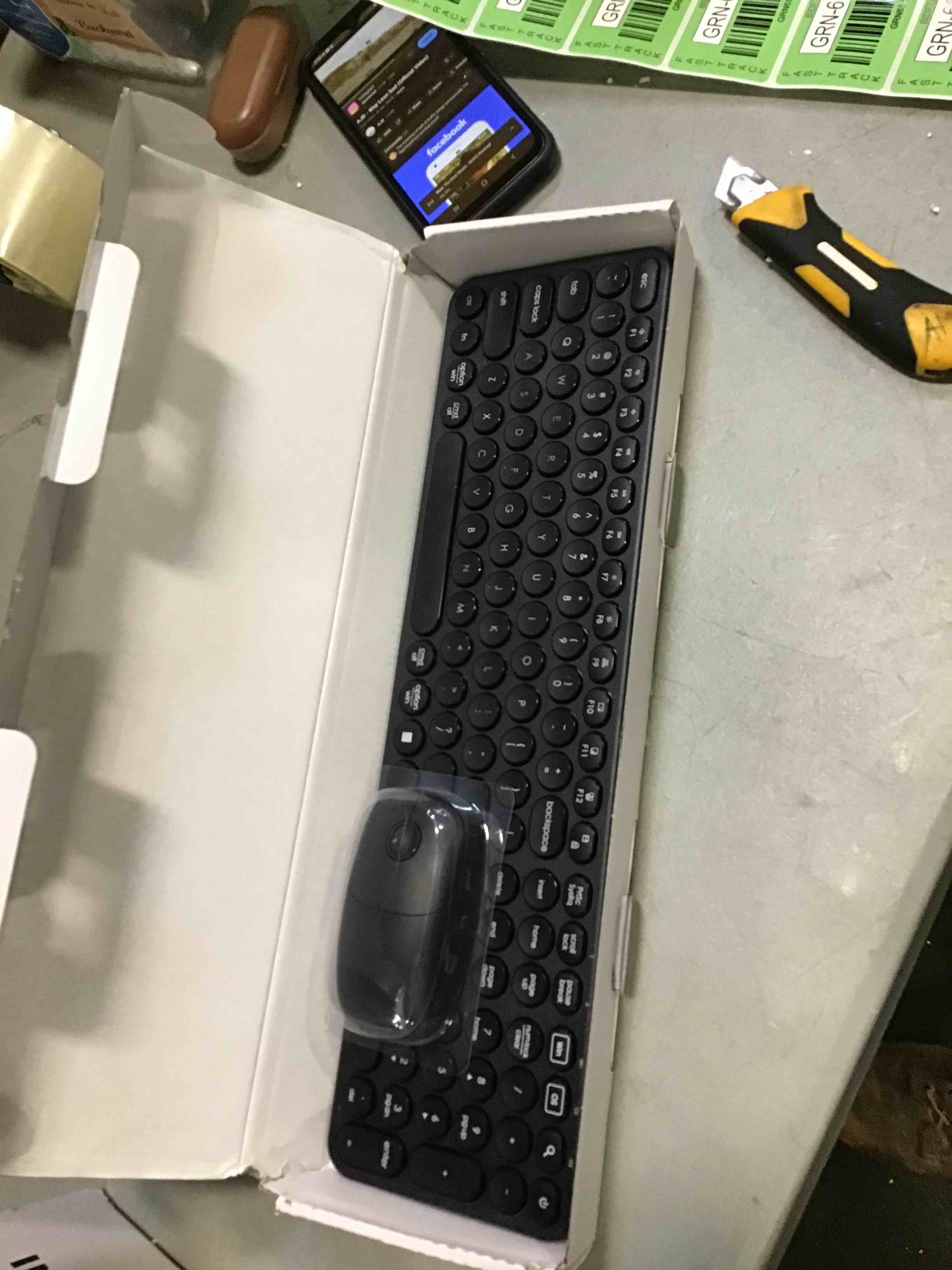 https://s3.amazonaws.com/lotting-images-prod/bidfta/GRN6579336_1715972191903.jpeg