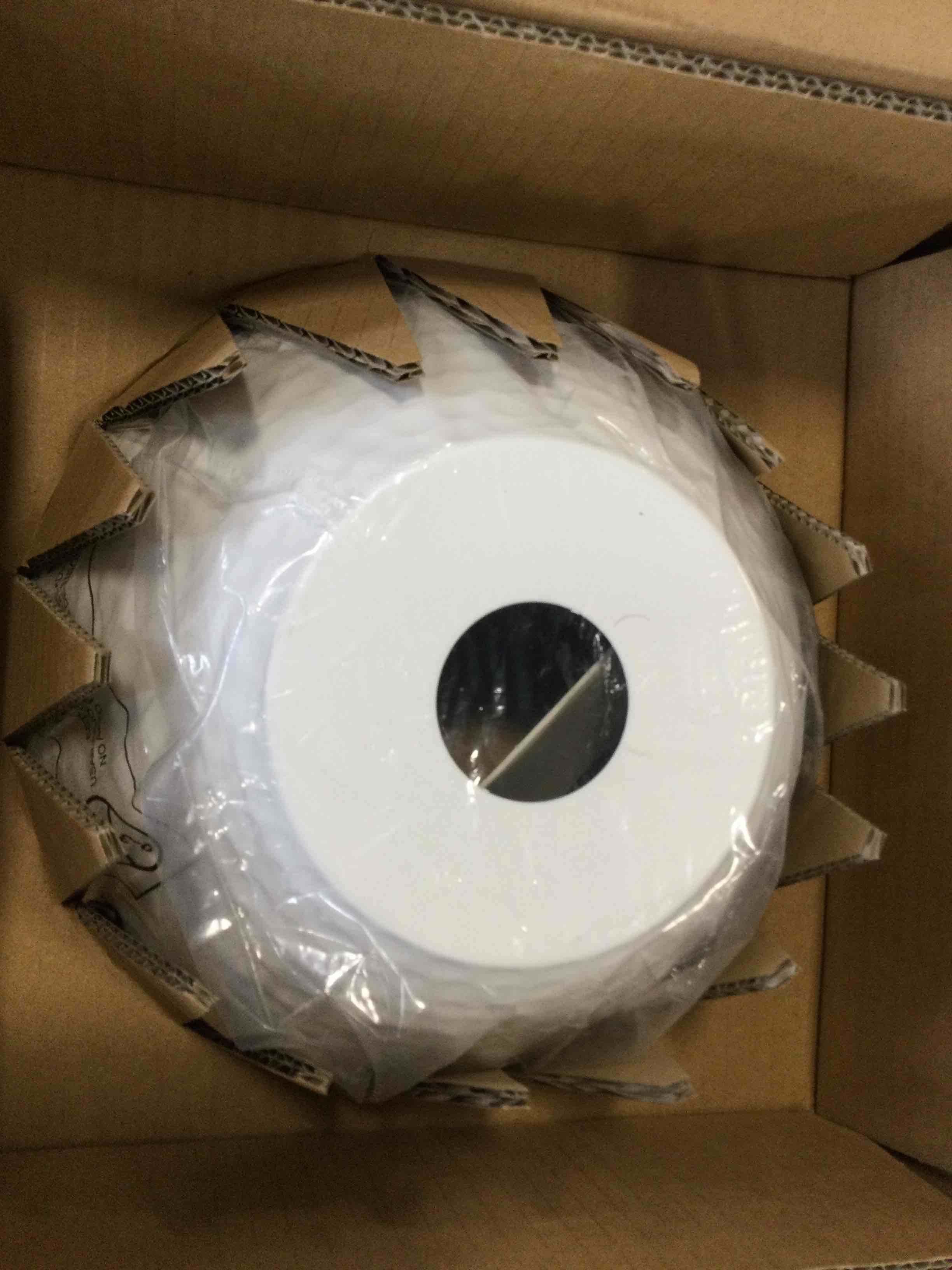 https://s3.amazonaws.com/lotting-images-prod/bidfta/GRN6580768_1715699307309.jpeg