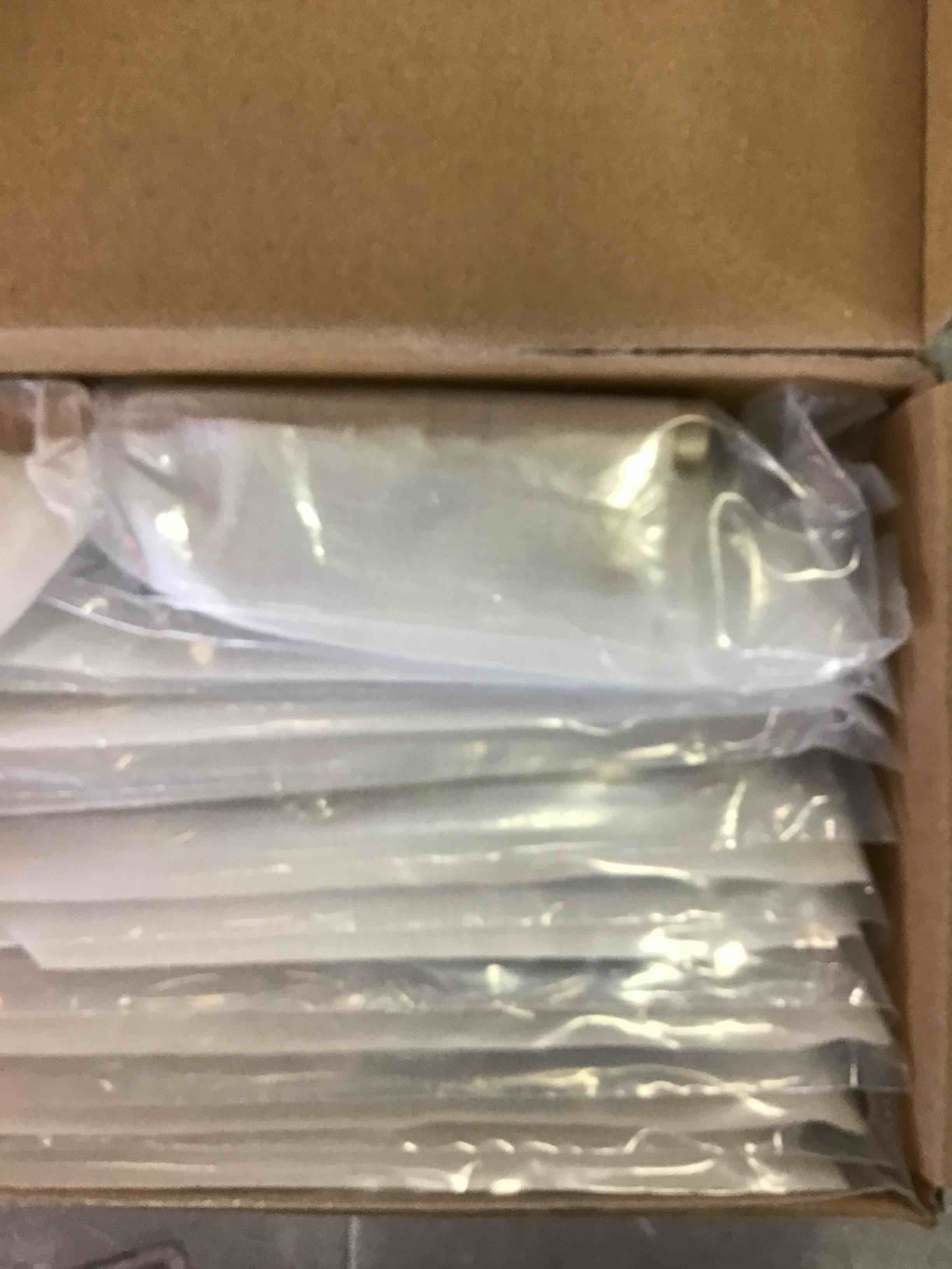 https://s3.amazonaws.com/lotting-images-prod/bidfta/GRN6581617_1715277002088.jpeg