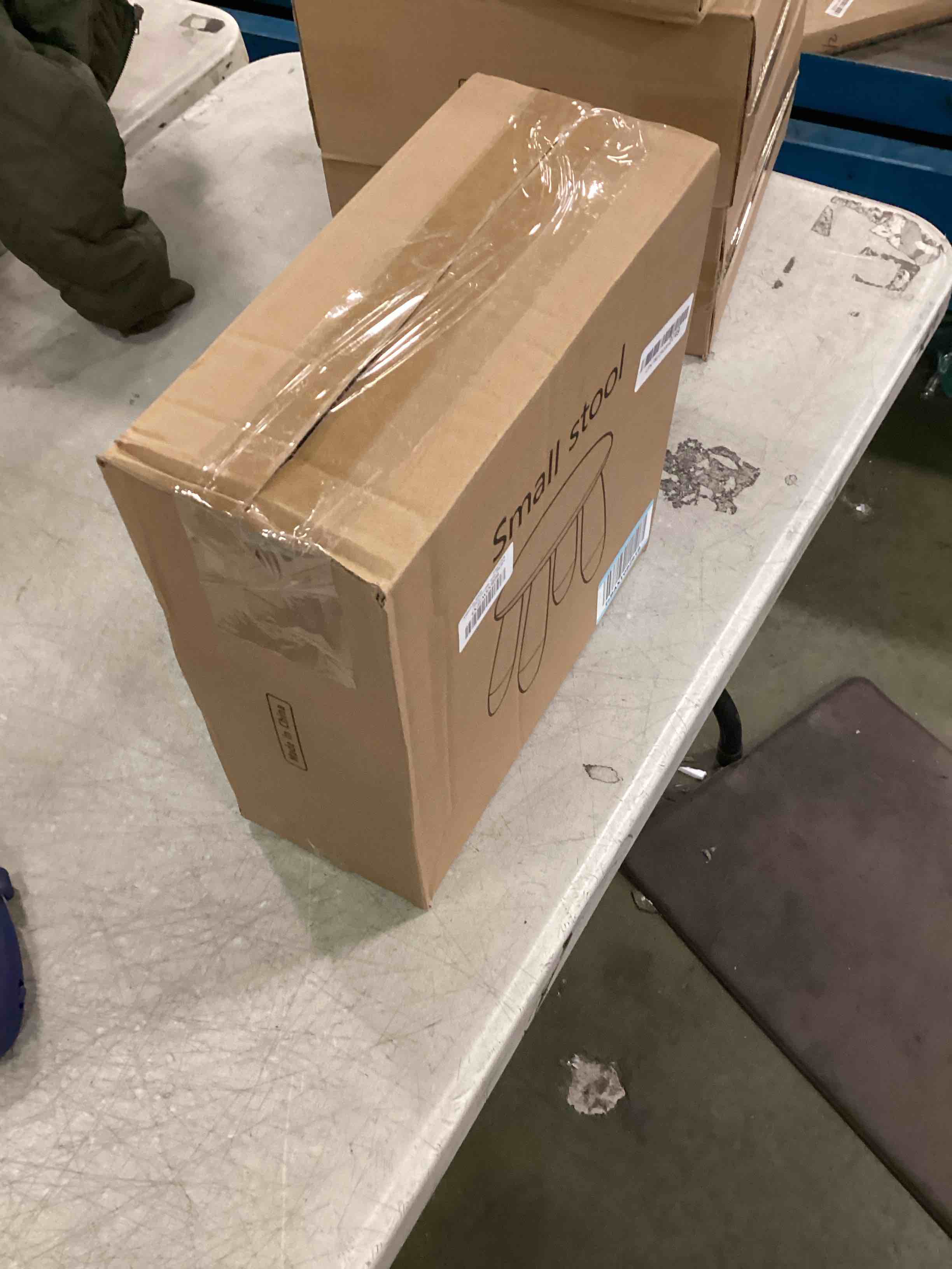 https://s3.amazonaws.com/lotting-images-prod/bidfta/GRN6585516_1715716683334.jpeg