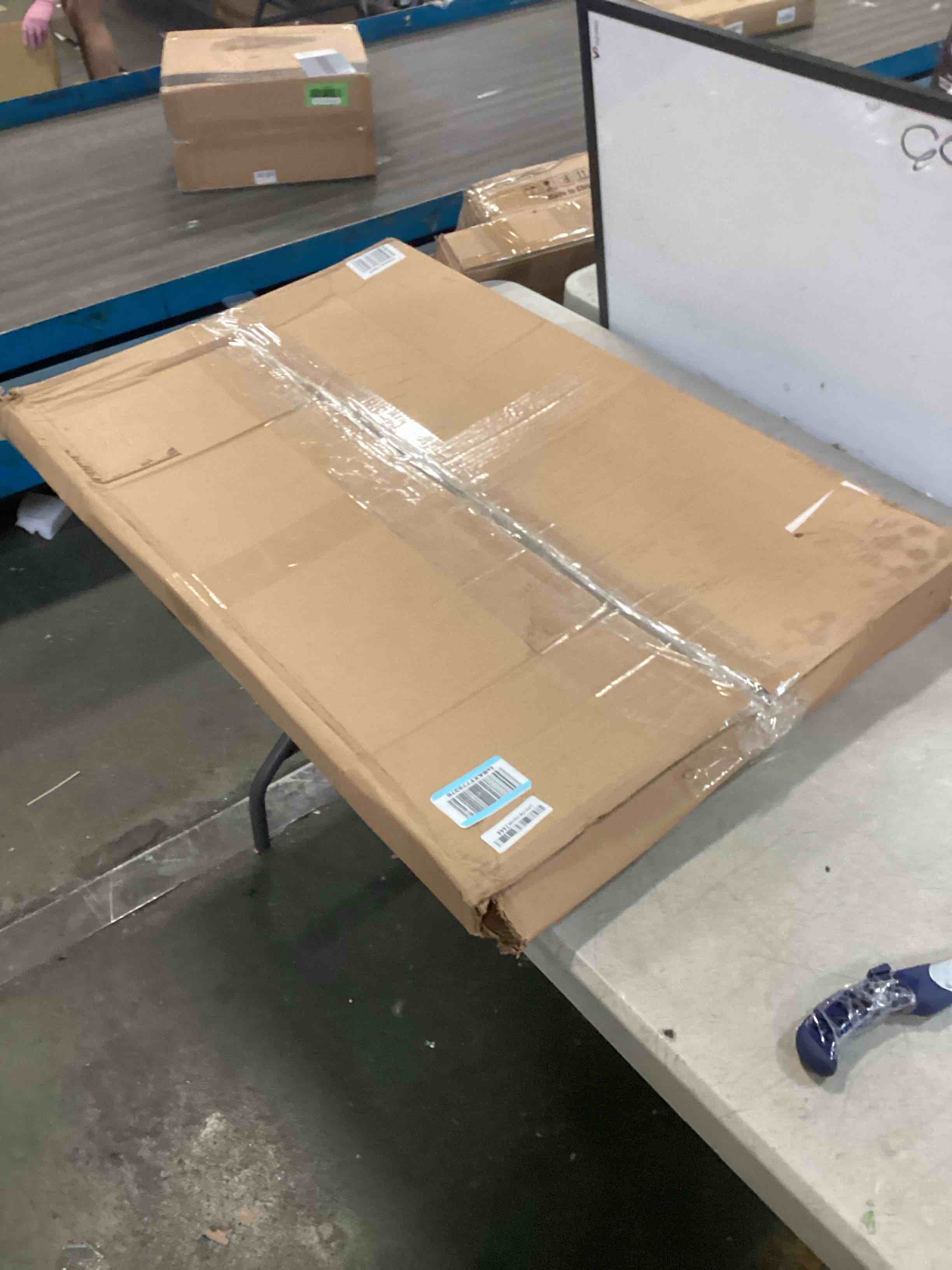 https://s3.amazonaws.com/lotting-images-prod/bidfta/GRN6586201_1716225431331.jpeg