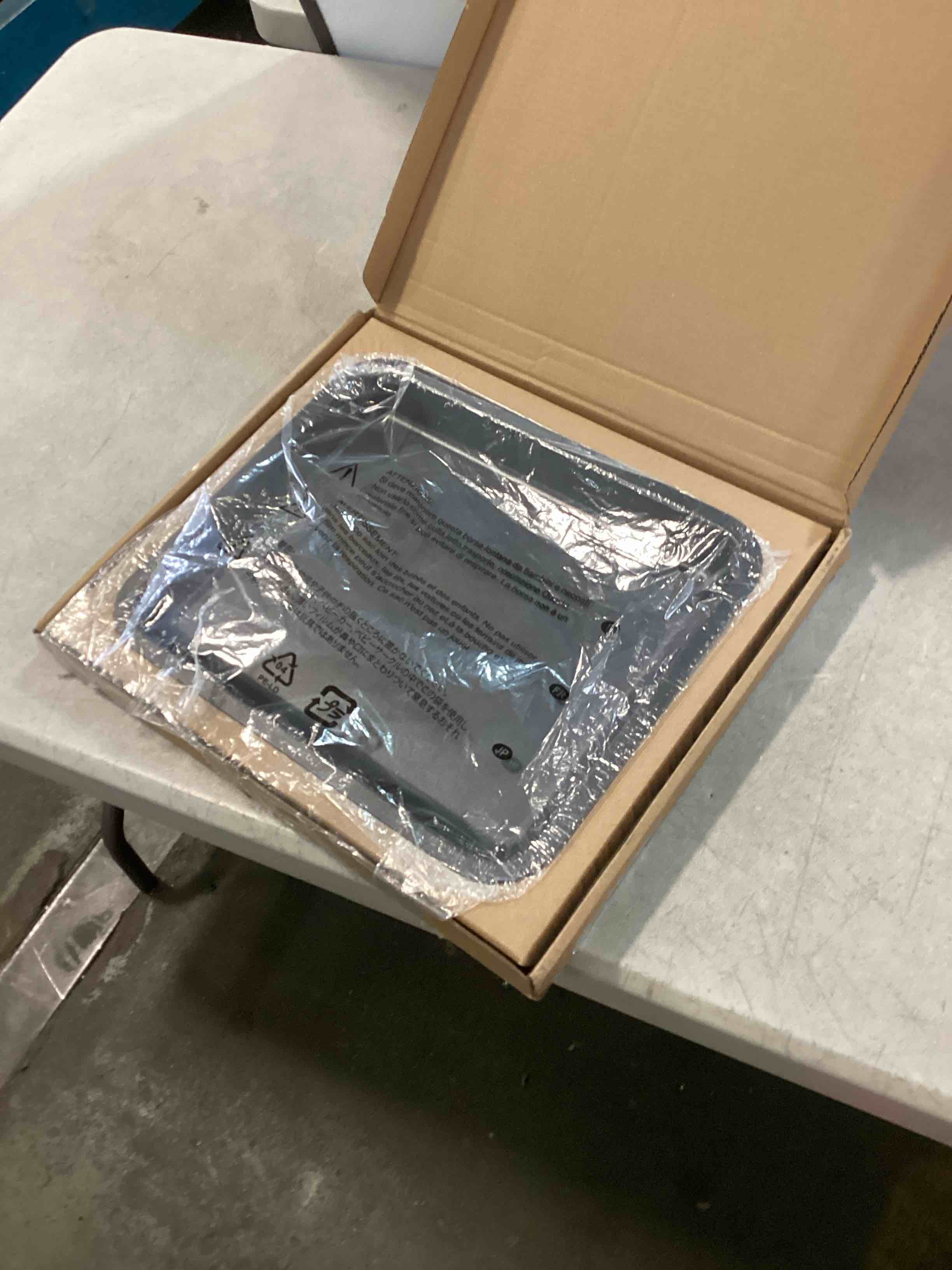 https://s3.amazonaws.com/lotting-images-prod/bidfta/GRN6586233_1716228870856.jpeg