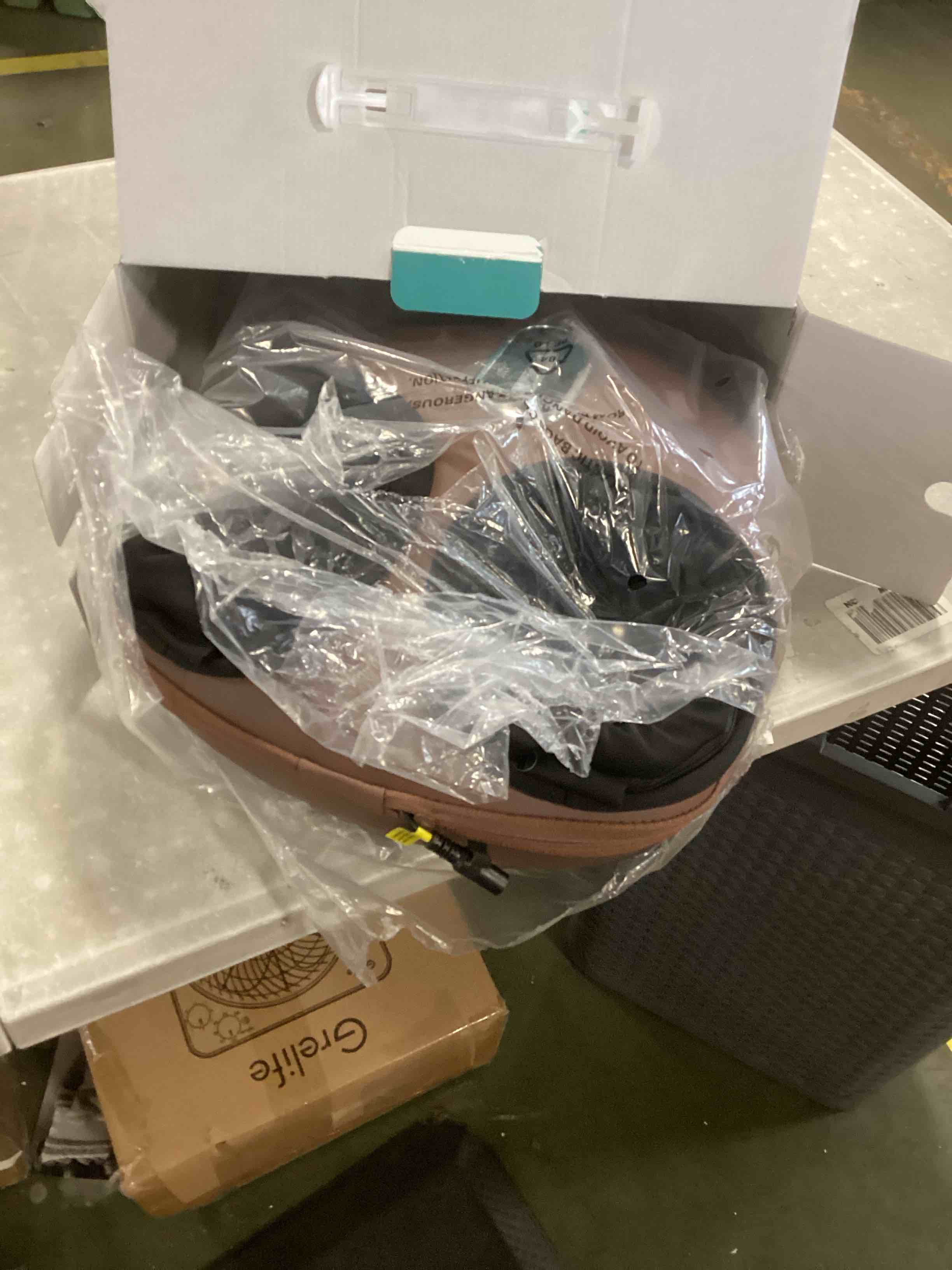 https://s3.amazonaws.com/lotting-images-prod/bidfta/GRN6586715_1716552840792.jpeg