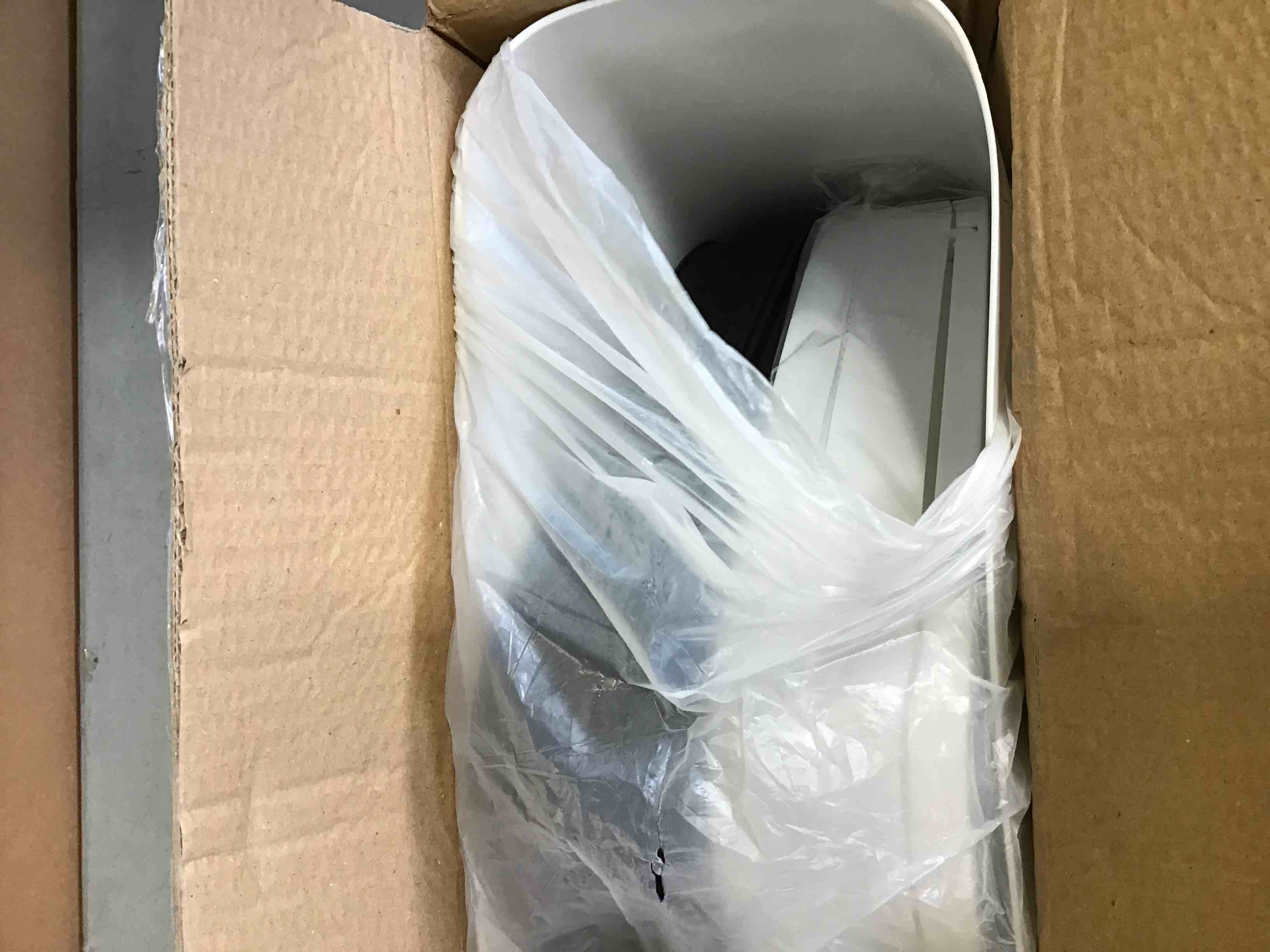 https://s3.amazonaws.com/lotting-images-prod/bidfta/GRN6587612_1715371323327.jpeg