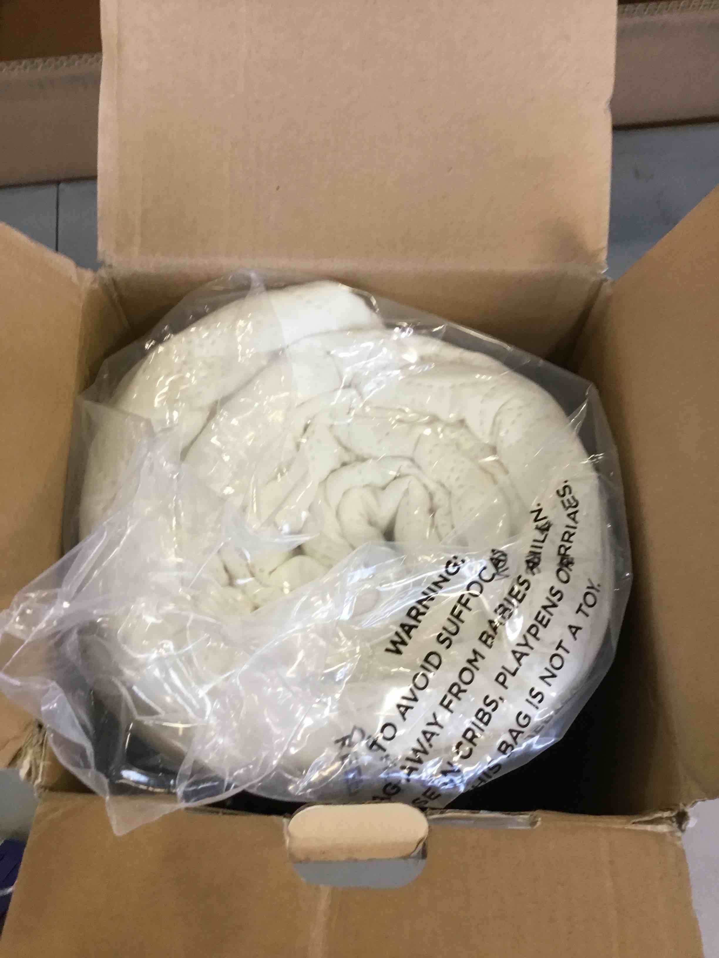 https://s3.amazonaws.com/lotting-images-prod/bidfta/GRN6587643_1715604263596.jpeg