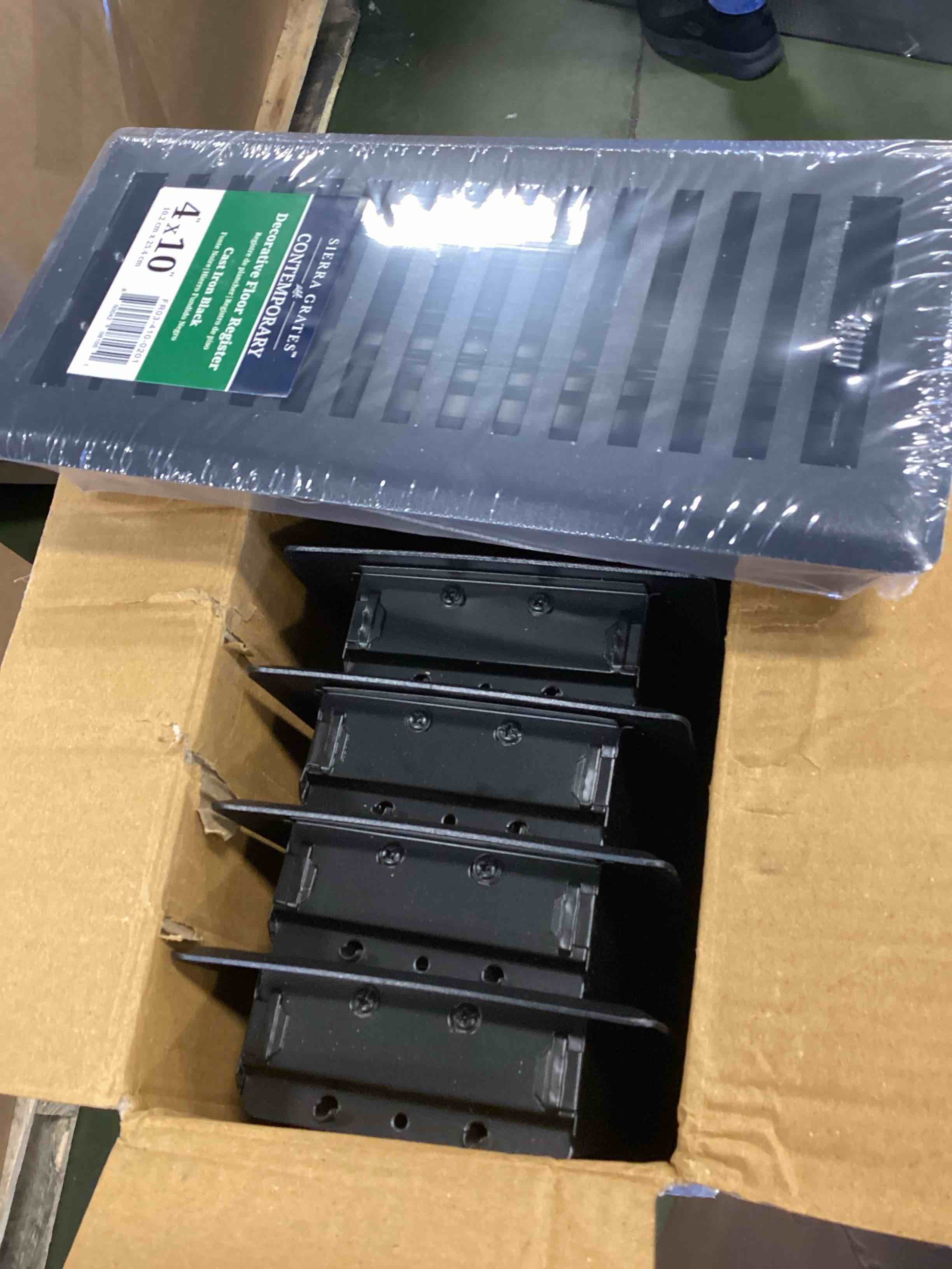 https://s3.amazonaws.com/lotting-images-prod/bidfta/GRN6588960_1716045537525.jpeg