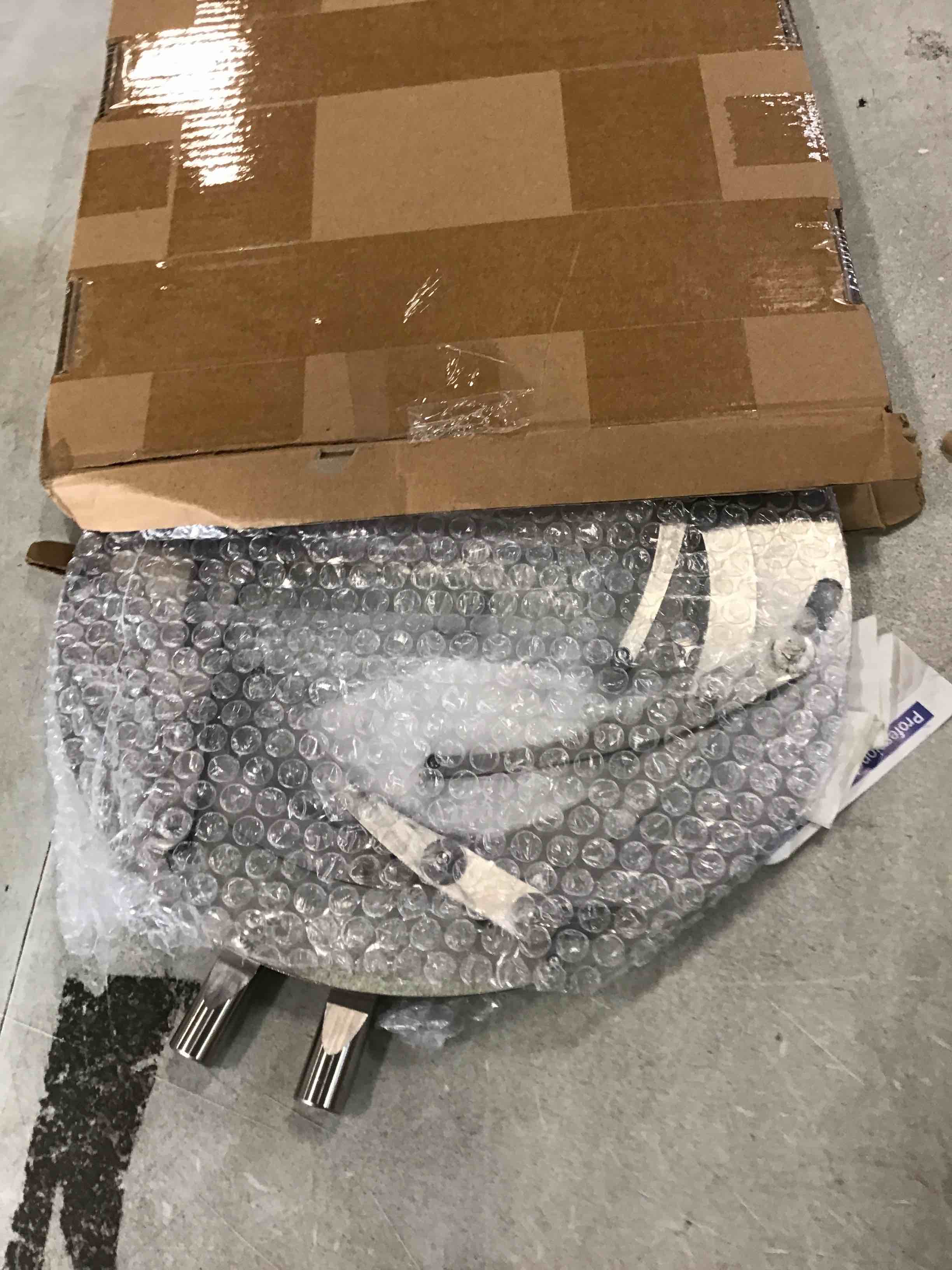 https://s3.amazonaws.com/lotting-images-prod/bidfta/GRN6590665_1716466737683.jpeg