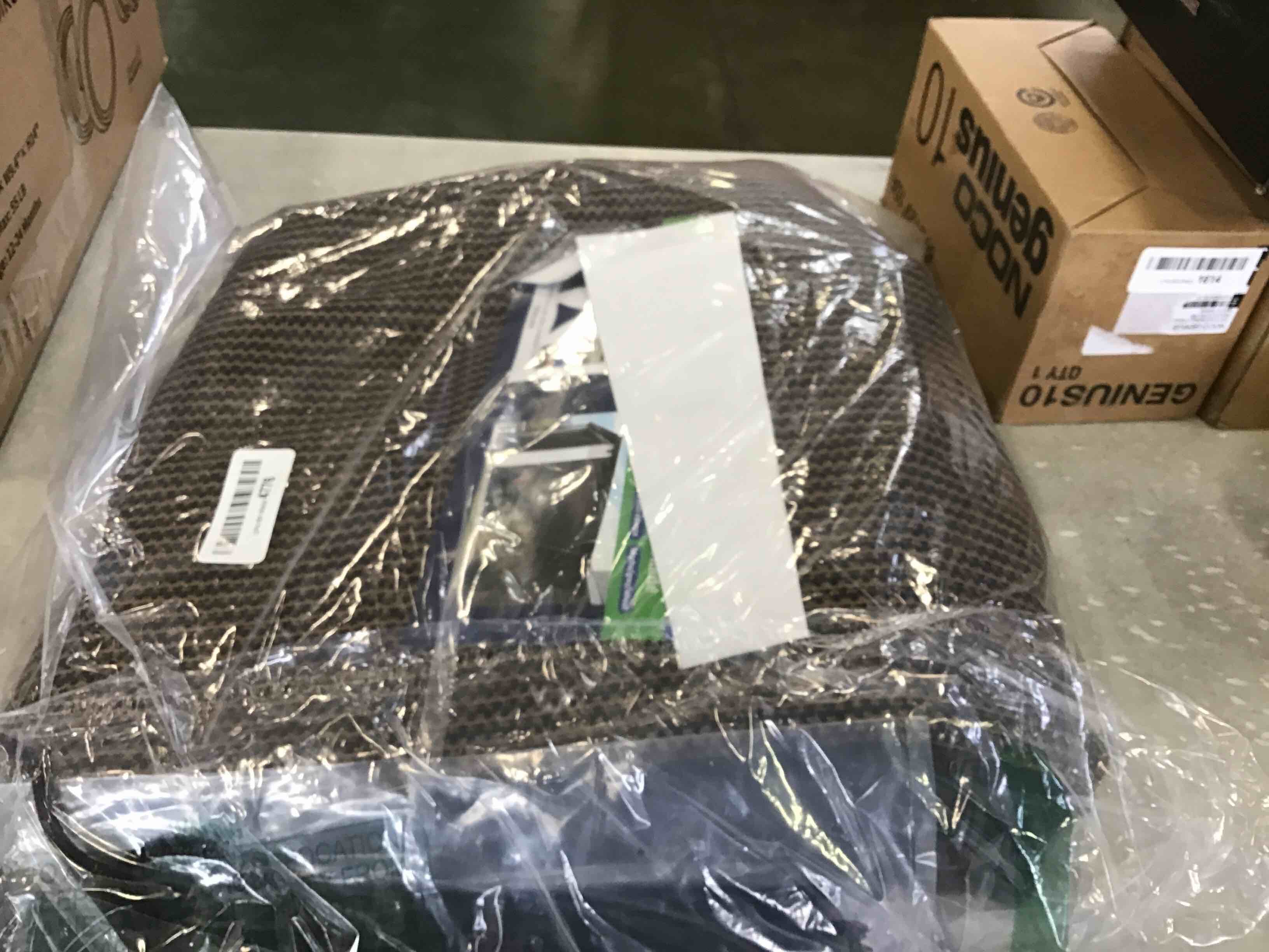 https://s3.amazonaws.com/lotting-images-prod/bidfta/GRN6591153_1716565942505.jpeg