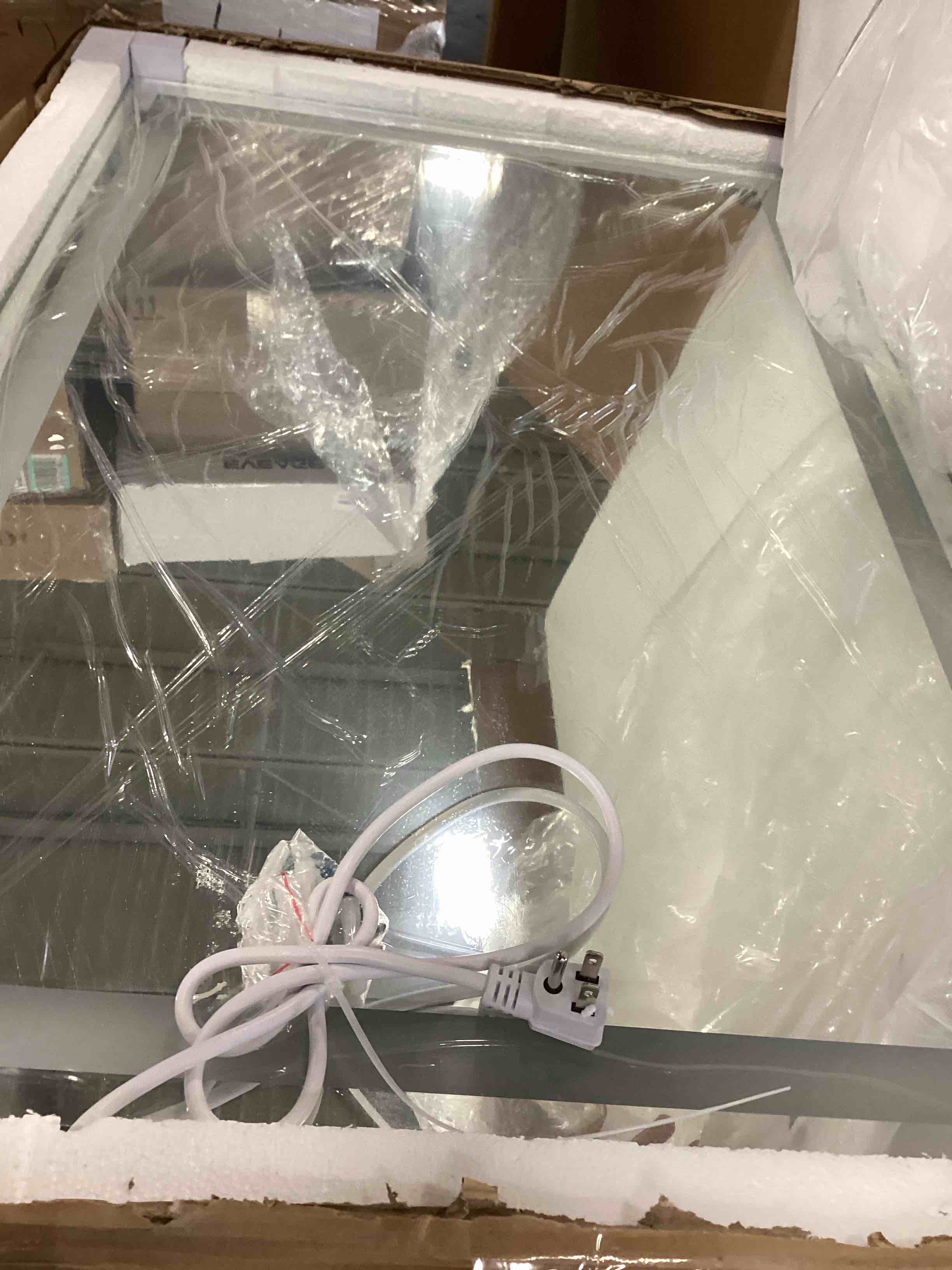 https://s3.amazonaws.com/lotting-images-prod/bidfta/GRN6592010_1715863672727.jpeg