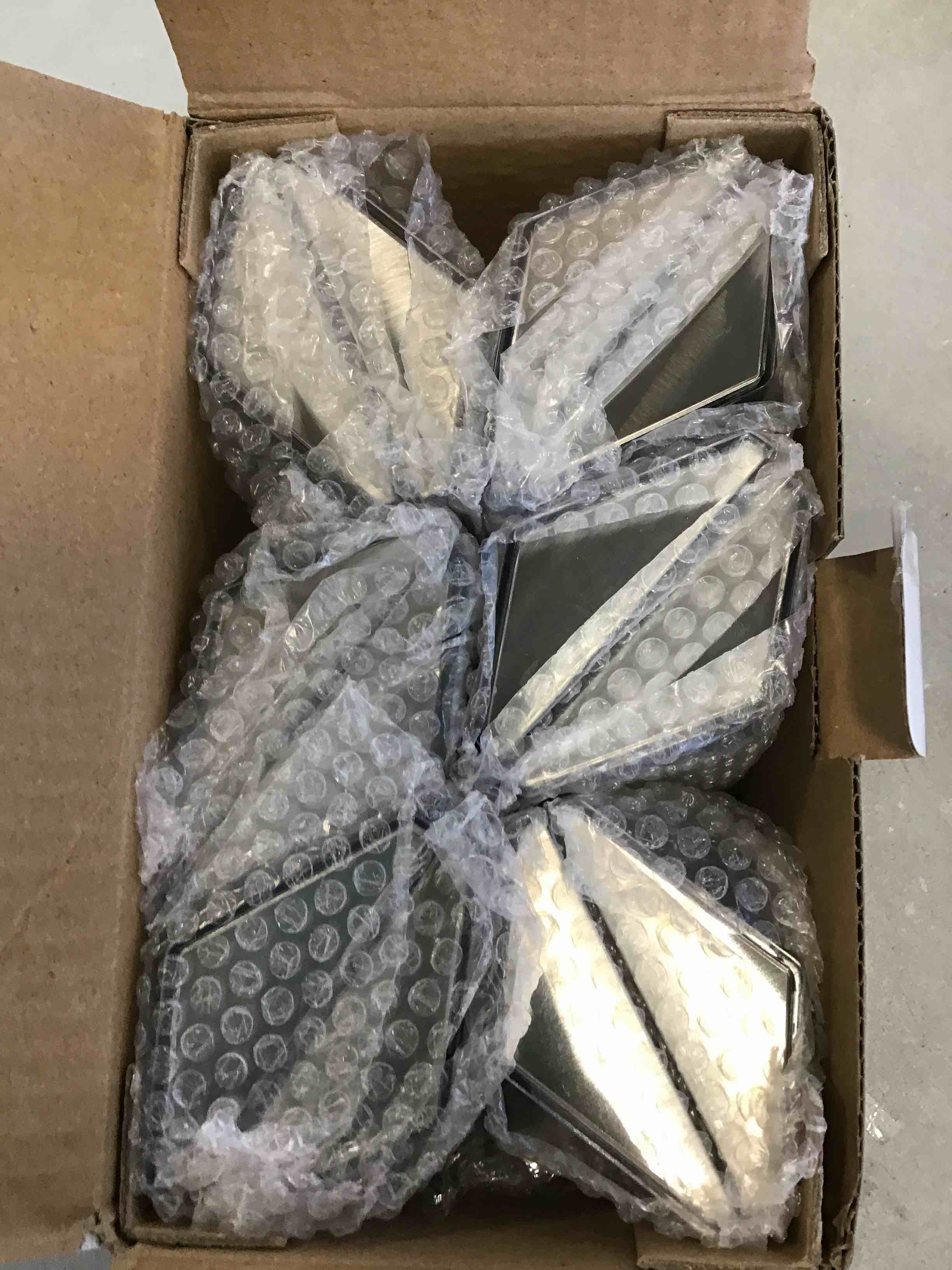https://s3.amazonaws.com/lotting-images-prod/bidfta/GRN6593789_1715867276222.jpeg