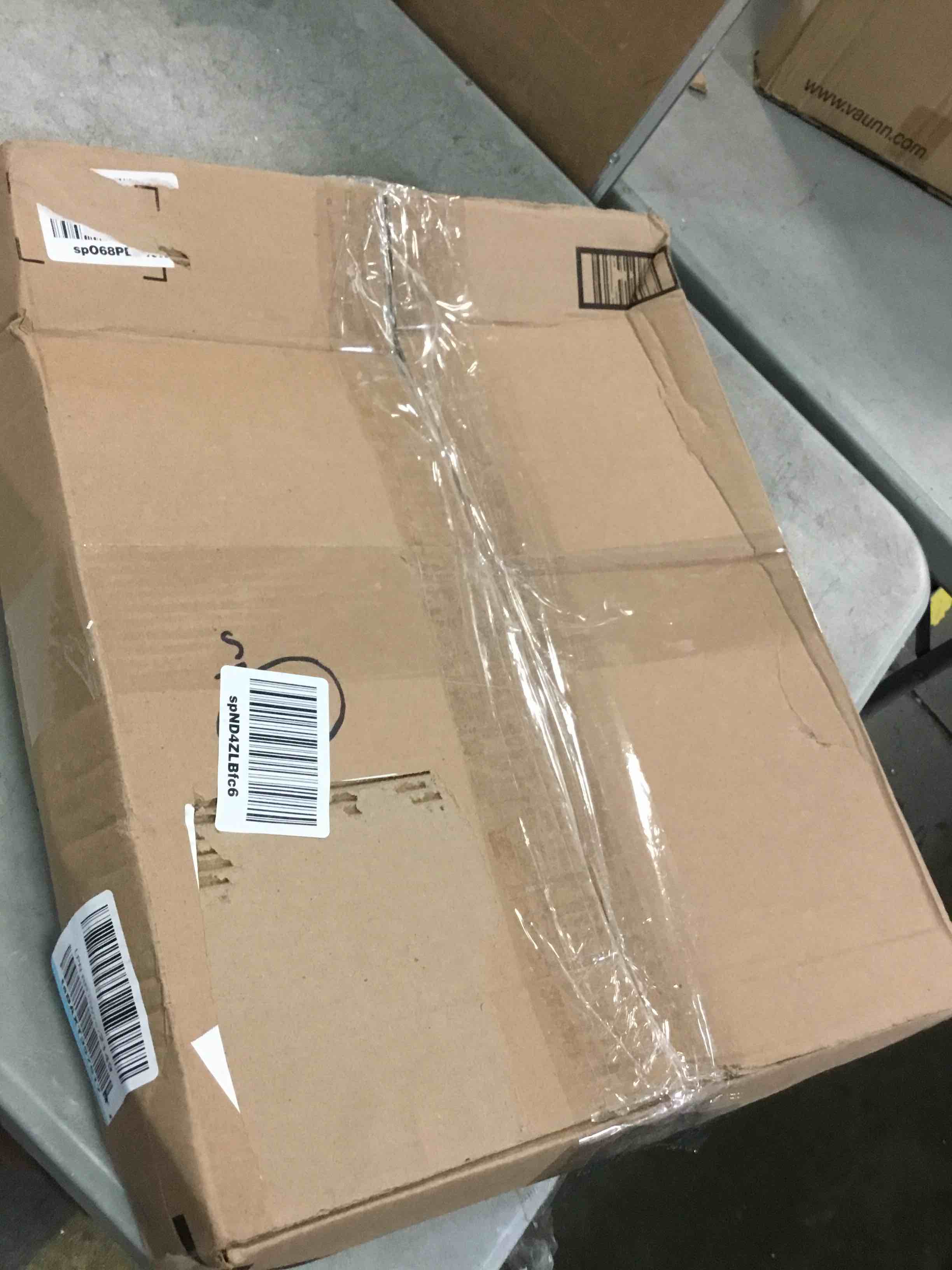 https://s3.amazonaws.com/lotting-images-prod/bidfta/GRN6595488_1716048639813.jpeg