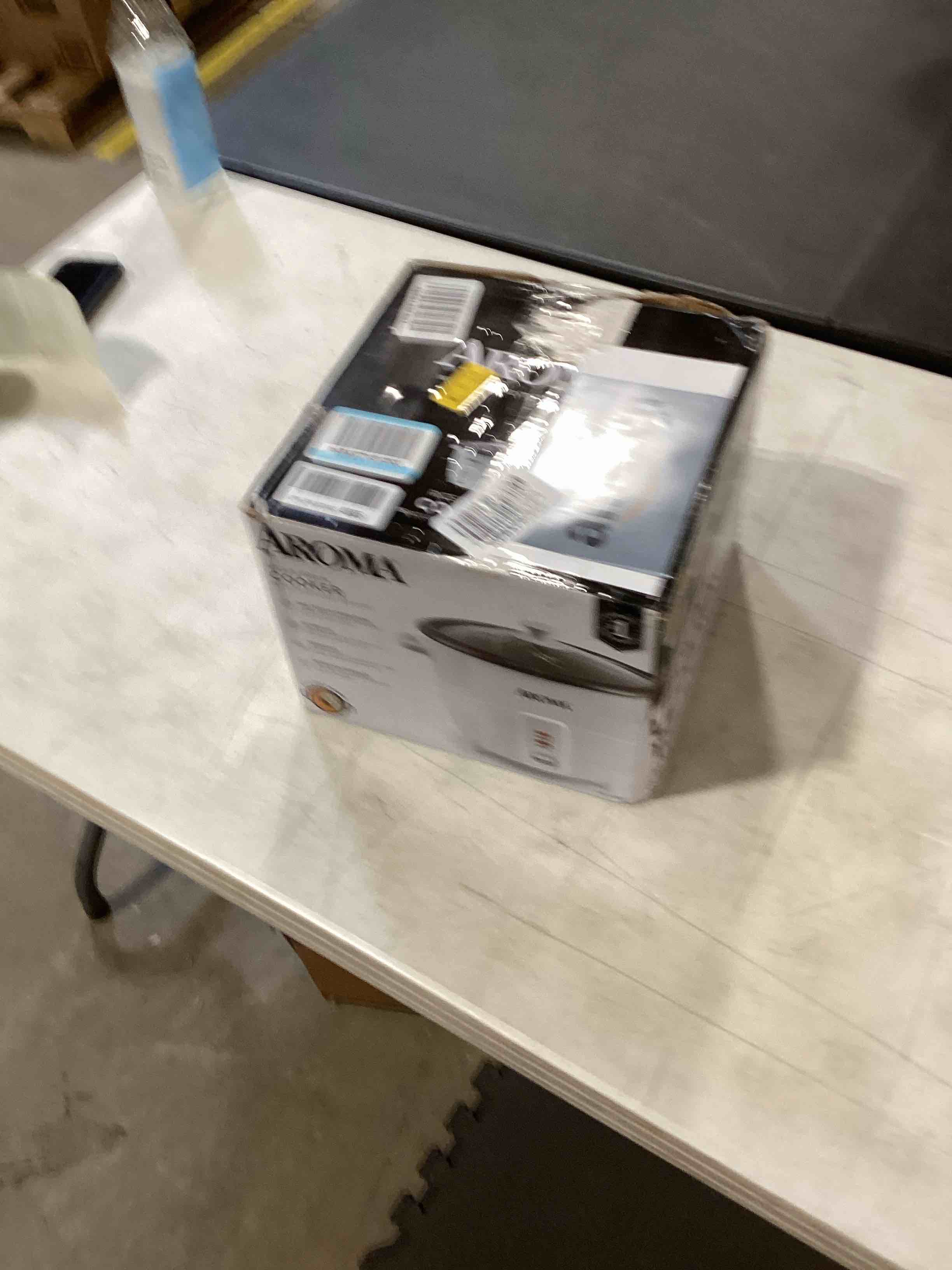 AROMA® Rice Cooker, 8Cup (Uncooked) / 16Cup (Cooked), PotStyle Rice