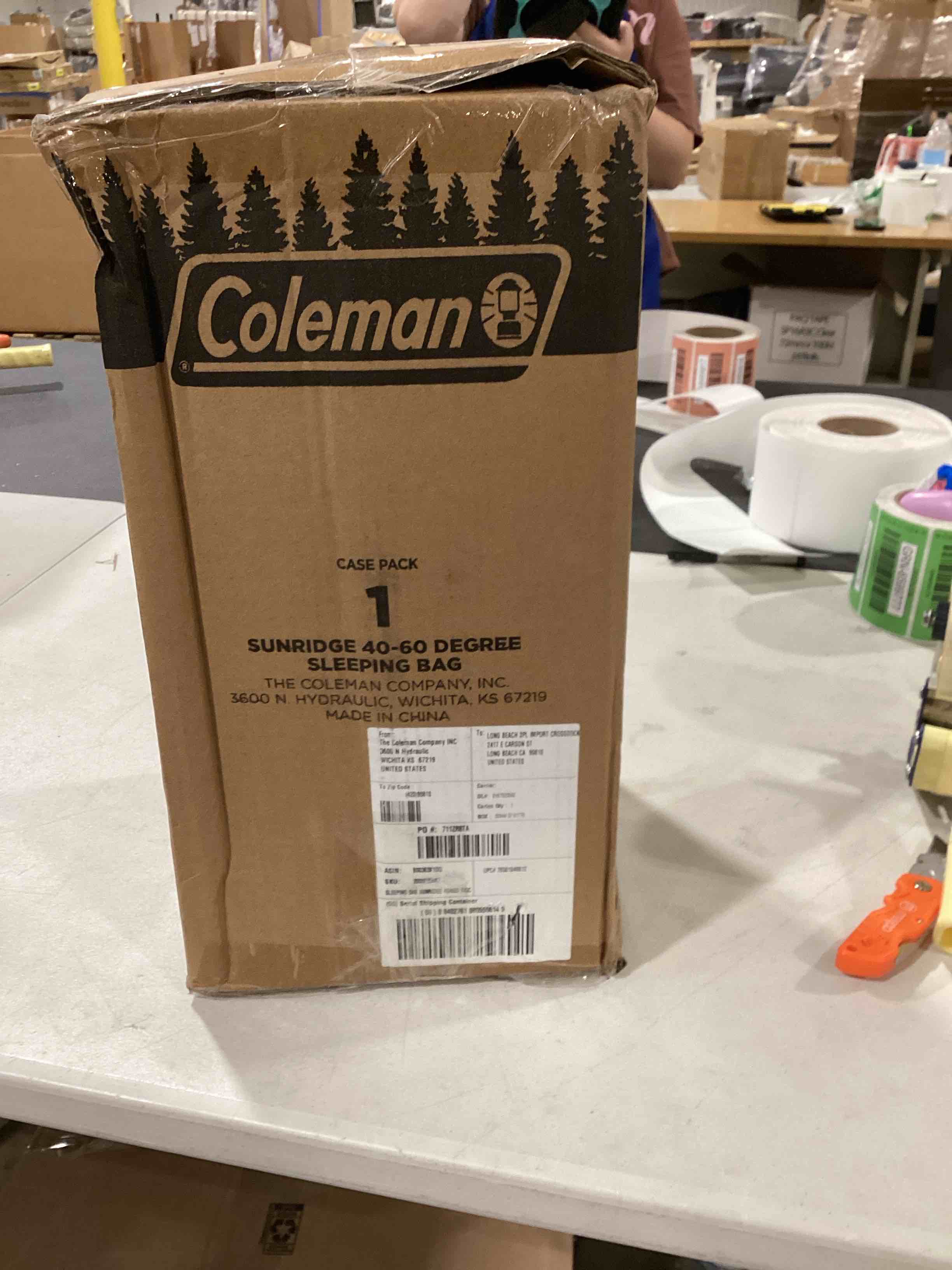 Coleman Sun Ridge Cool-Weather Sleeping Bag 40°F Lightweight for Adults, Camping Sleeping Bag with Easy Packing and Draft Tube to Prevent Heat from Escaping