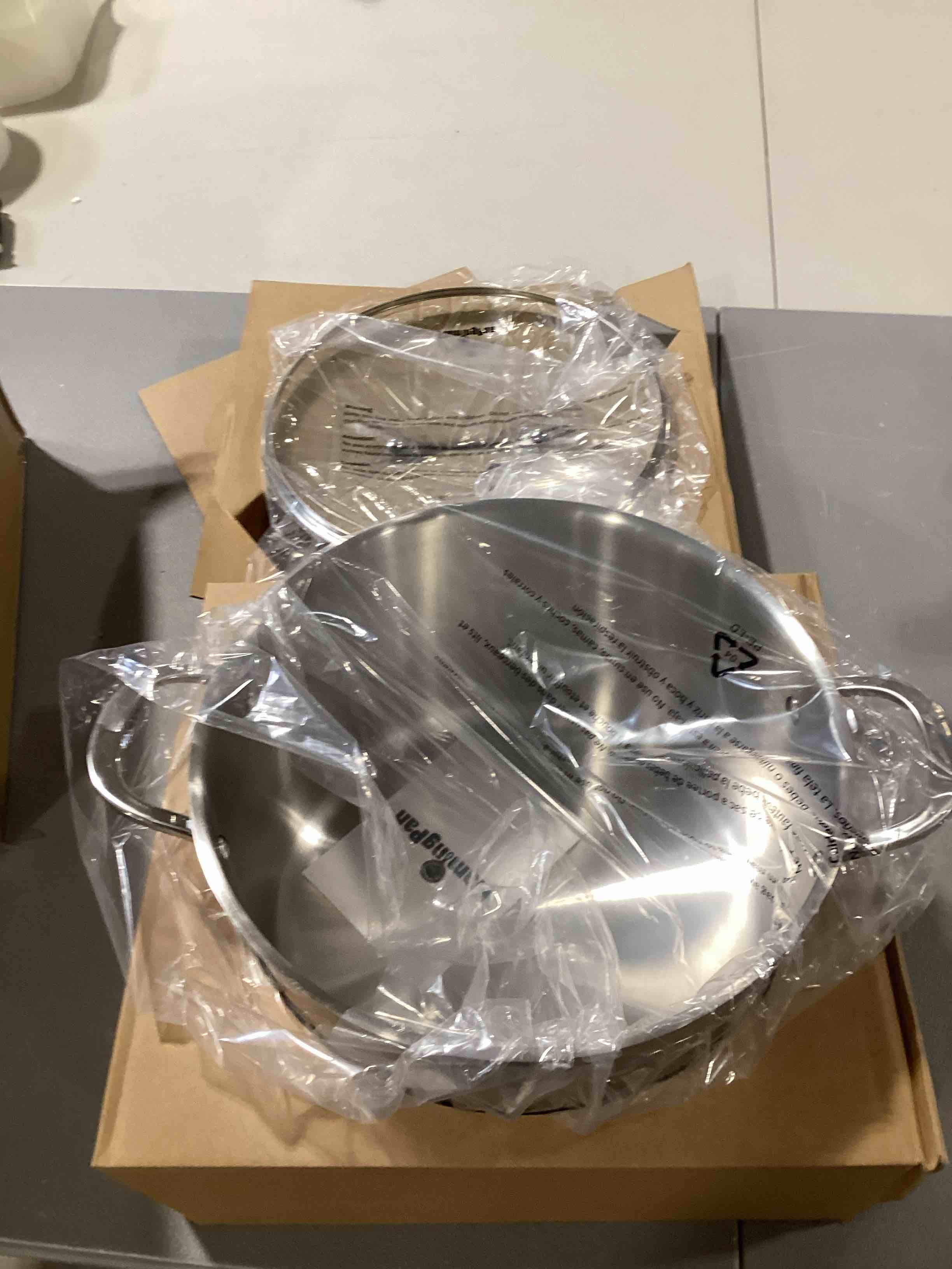 12QT Heavy Duty Stainless Steel Stock Pot - Perfect Pot for Soups, Stews, Big Pot for Large Batch Cooking - Durable, Rust-Resistant & Non-Discoloring Stock Pot, Easy to Clean