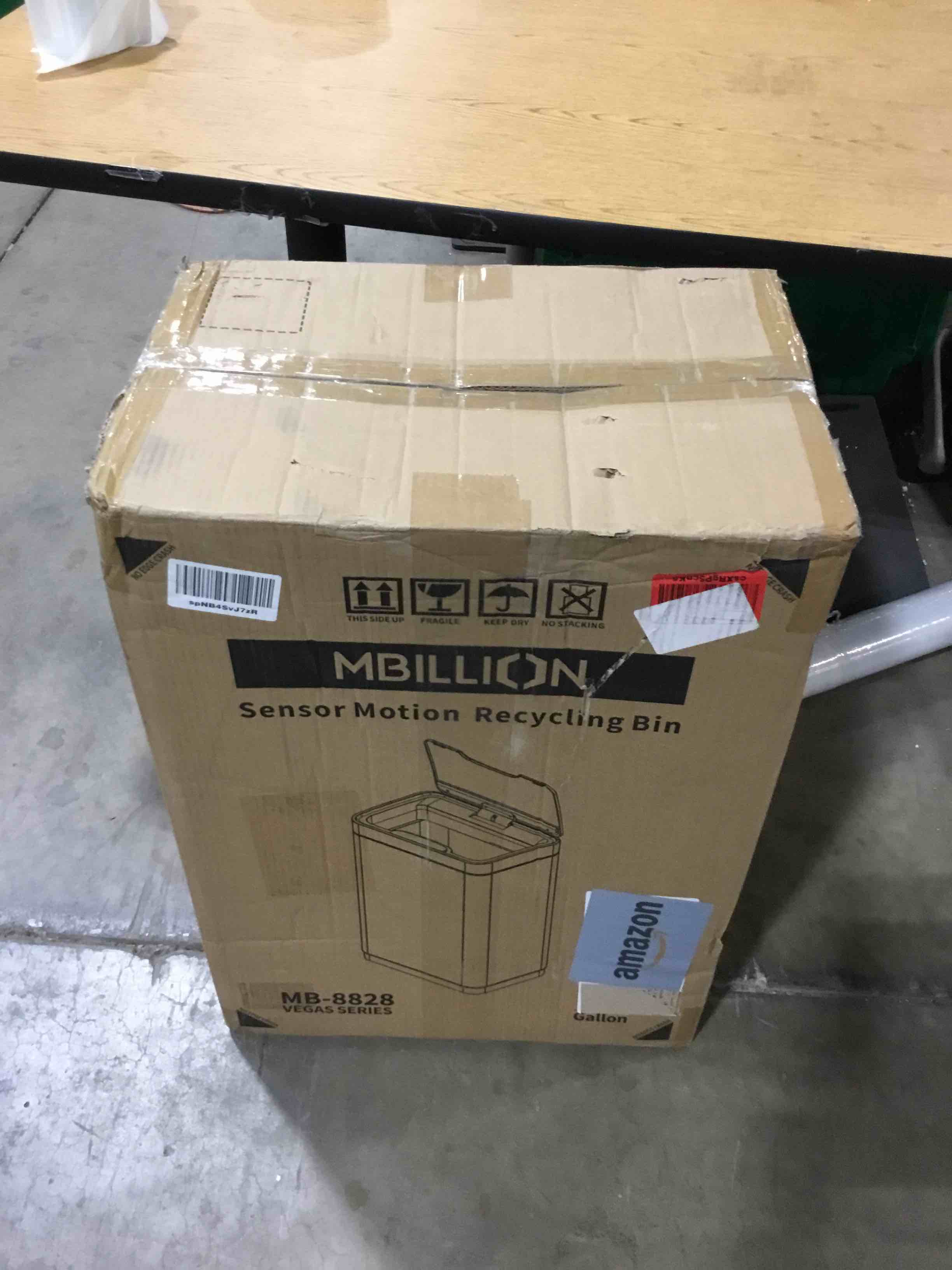 https://s3.amazonaws.com/lotting-images-prod/bidfta/GRN6604320_1721675389636.jpeg