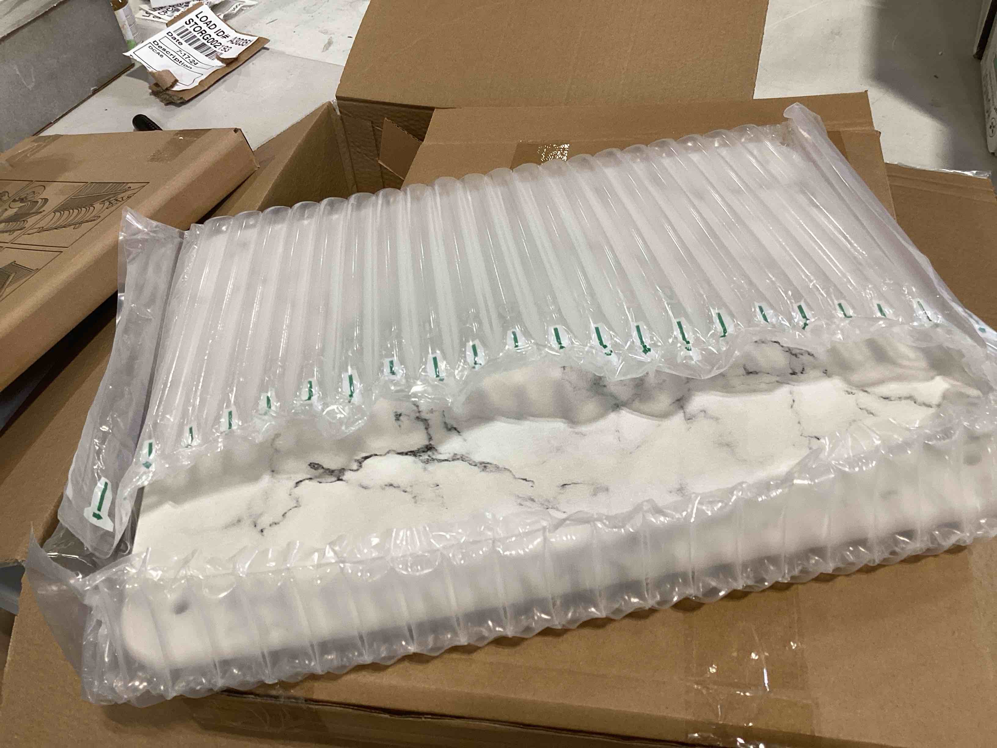 https://s3.amazonaws.com/lotting-images-prod/bidfta/GRN6604588_1721930196417.jpeg