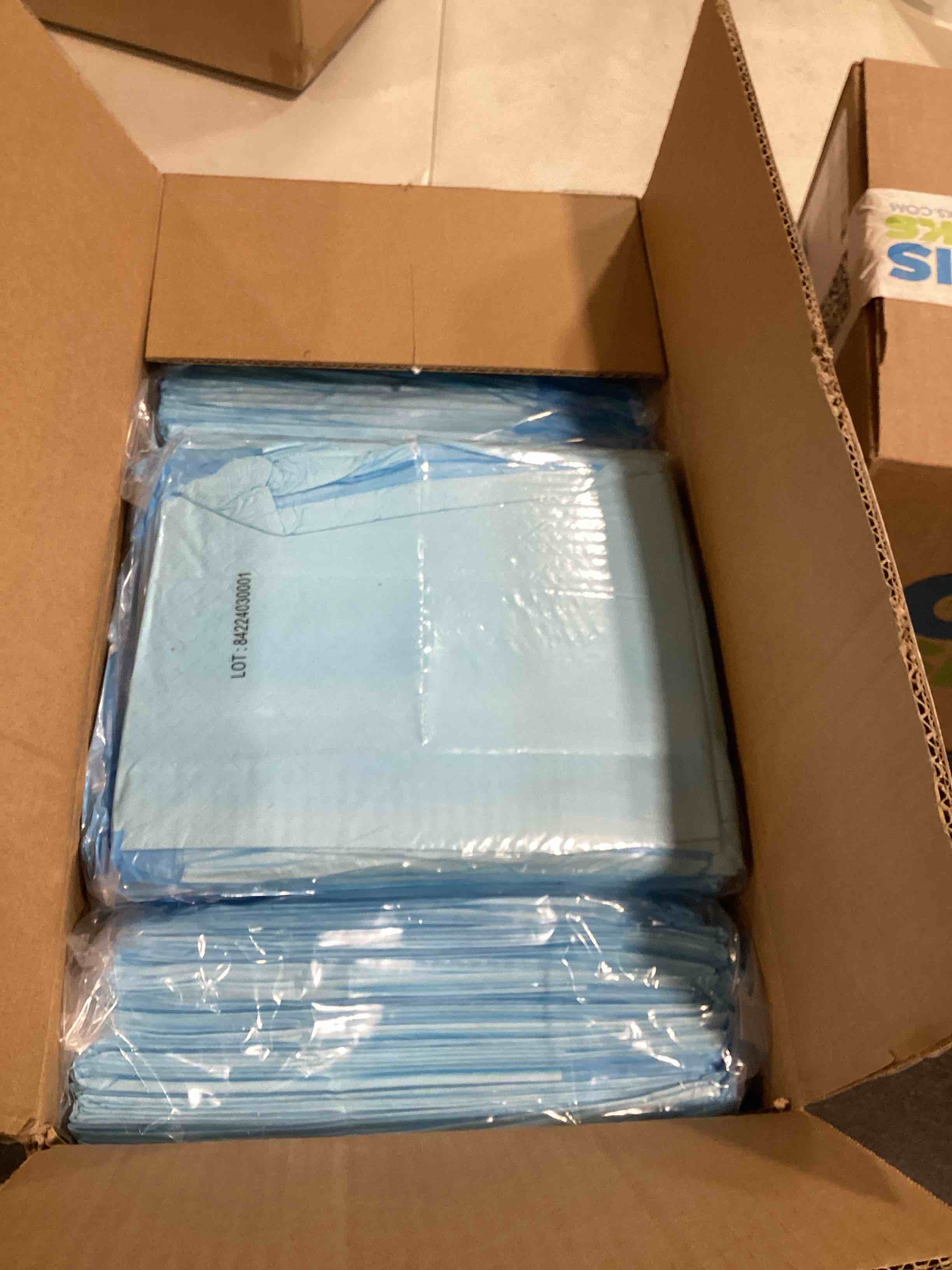 https://s3.amazonaws.com/lotting-images-prod/bidfta/GRN6607260_1720008570837.jpeg